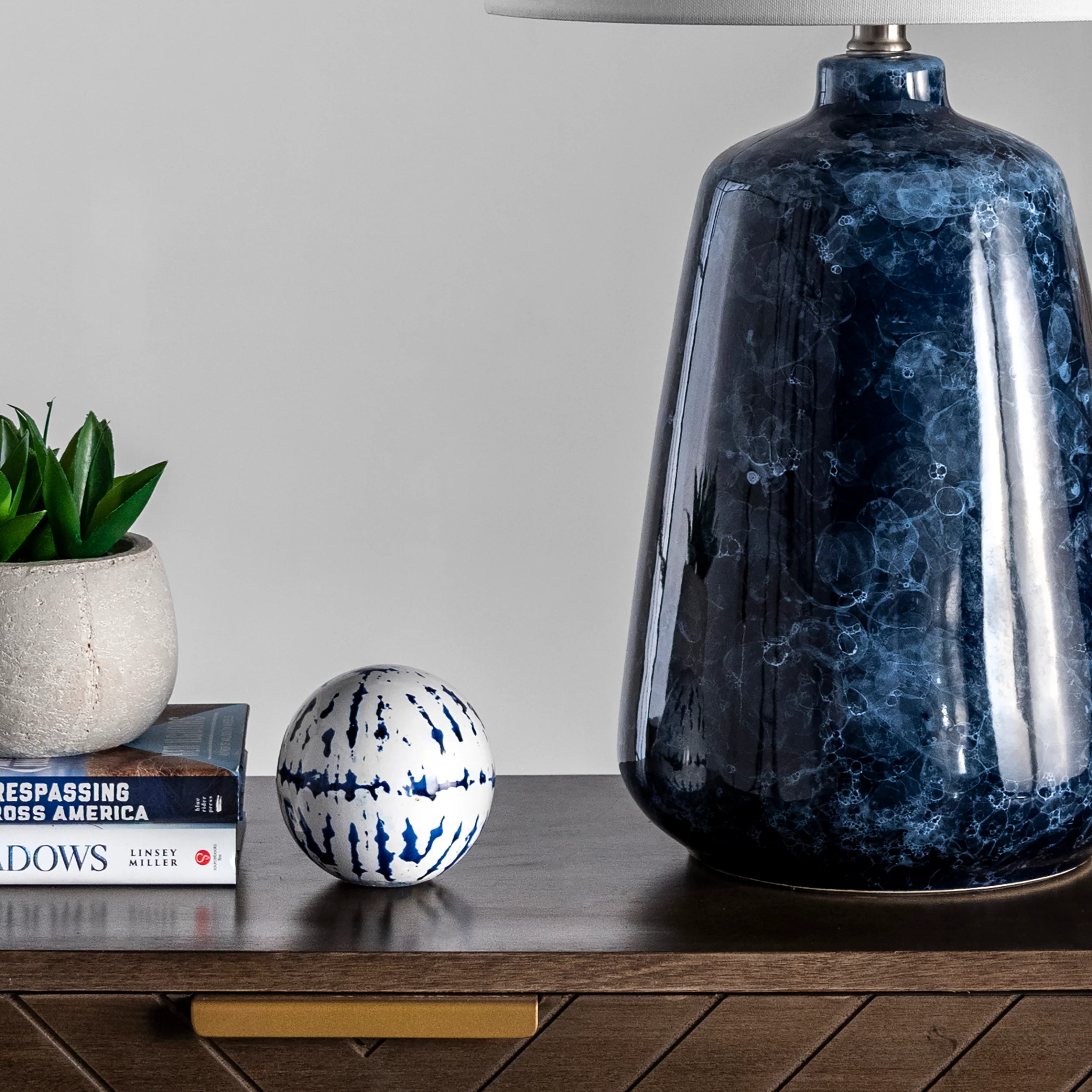 27-inch Zelda Ceramic Table Lamp | Navy - Image 4