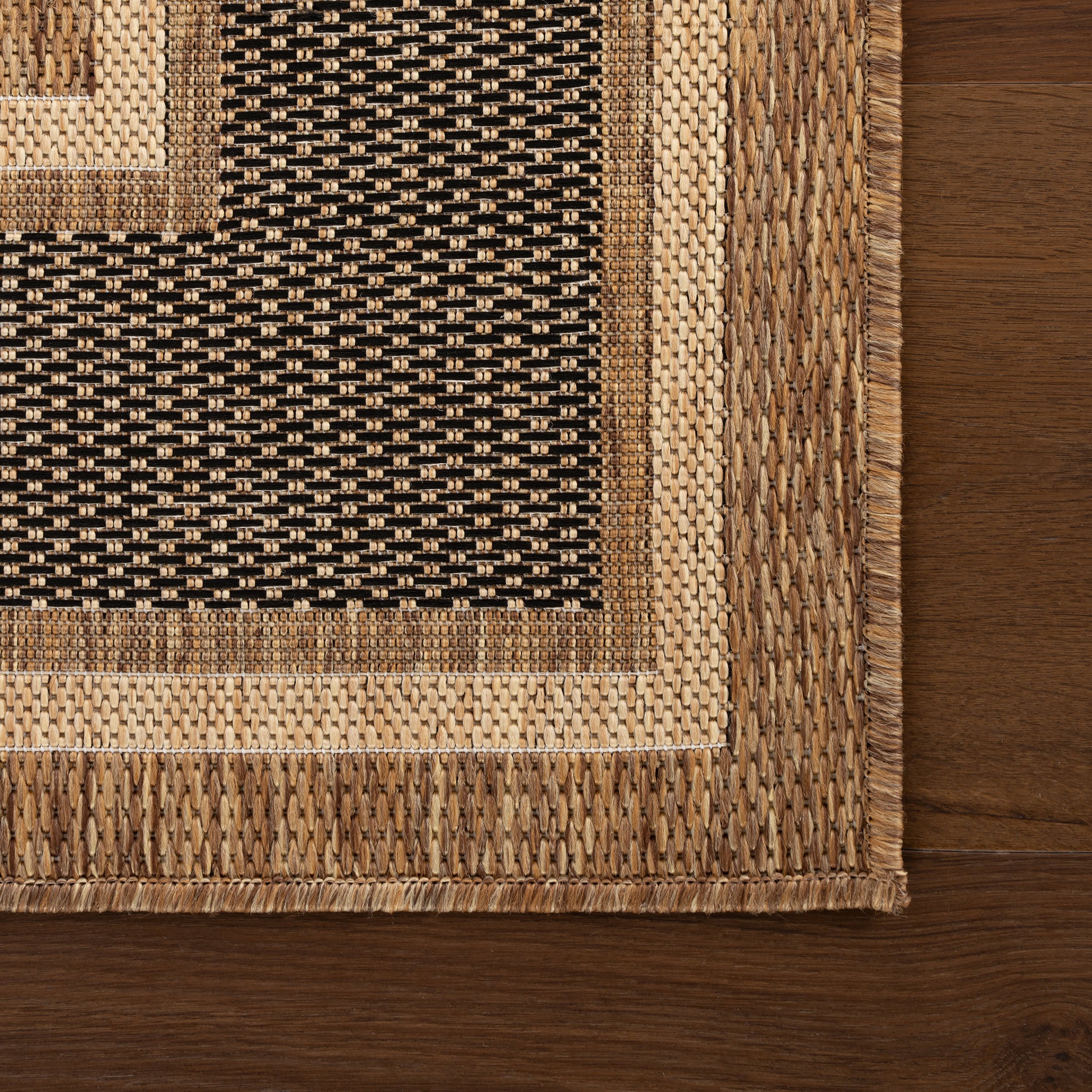Aeli Modern Bordered Indoor/Outdoor Rug | Black - Image 4