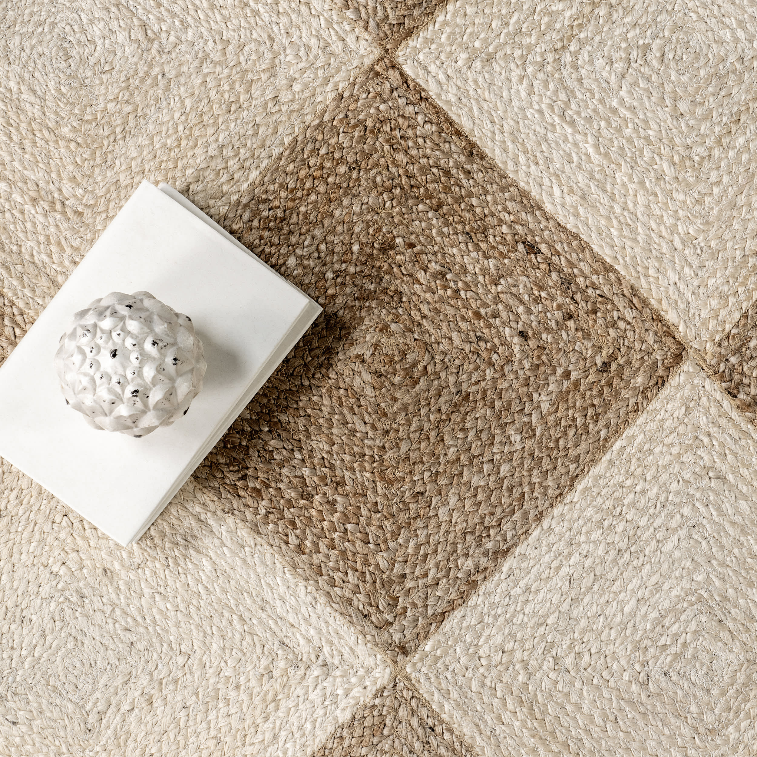 Ainslee Jute Bleached Trellis Rug | Natural - Image 7