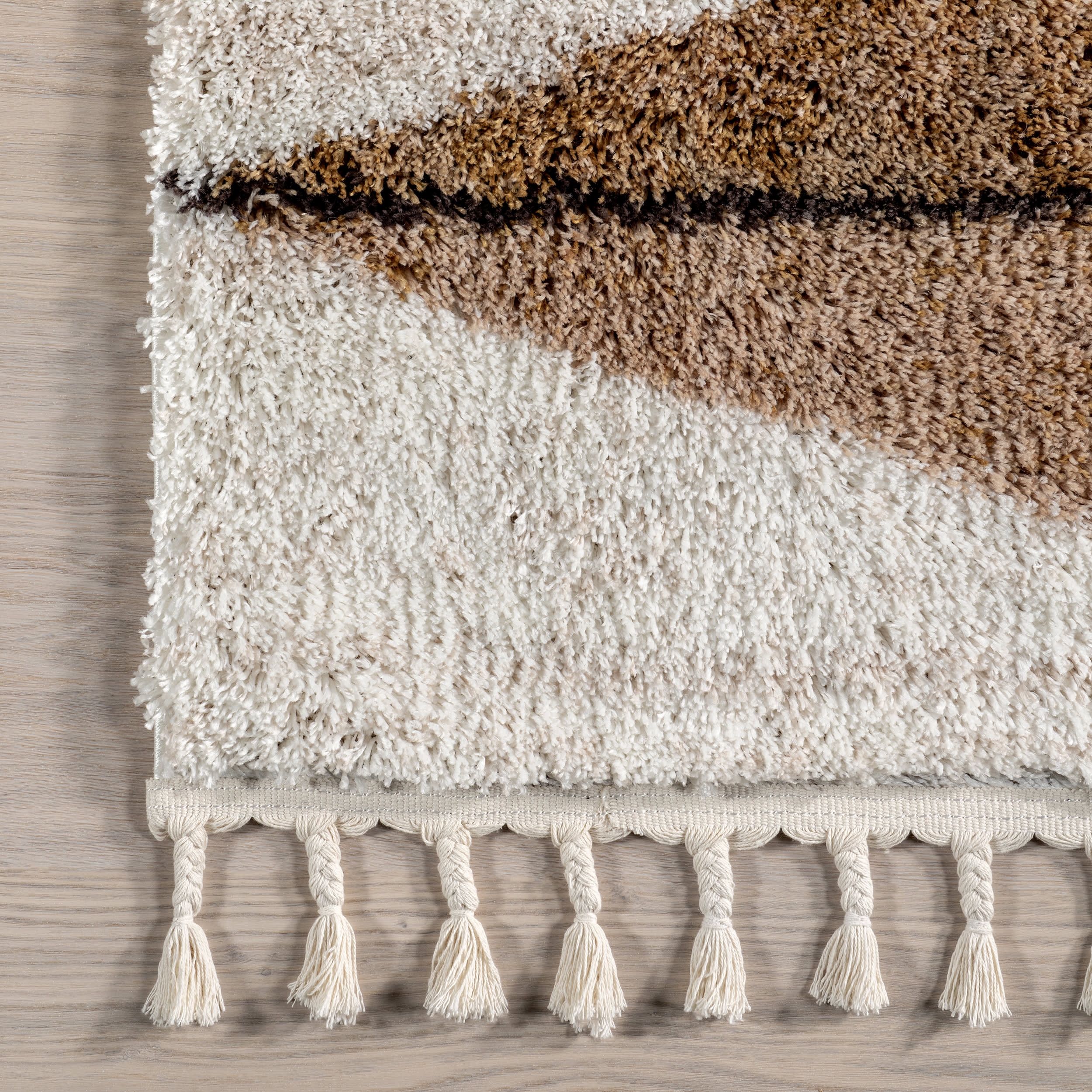Alexia Diamond Tasseled Rug | Light Brown - Image 3