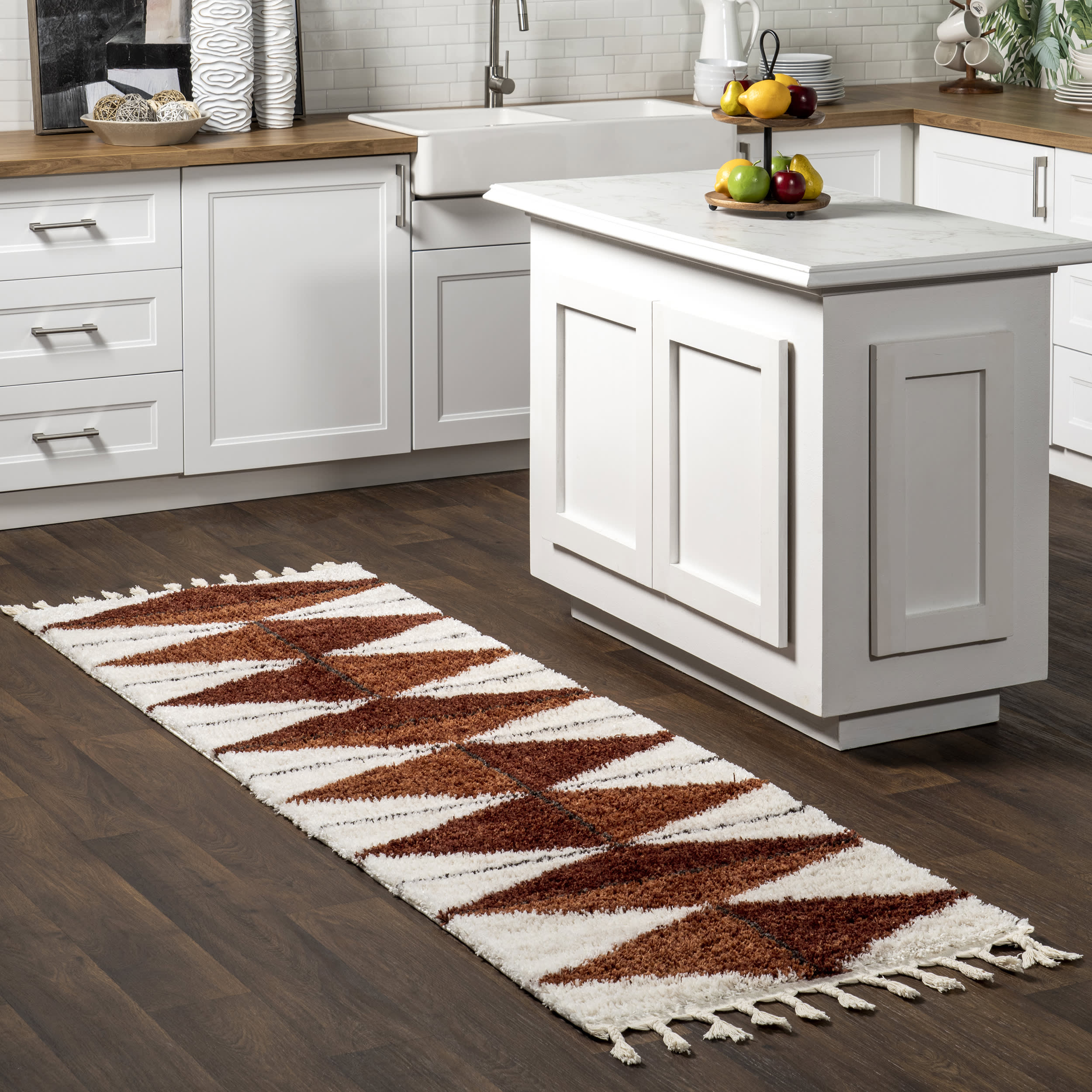 Alexia Diamond Tasseled Rug | Rust - Image 2