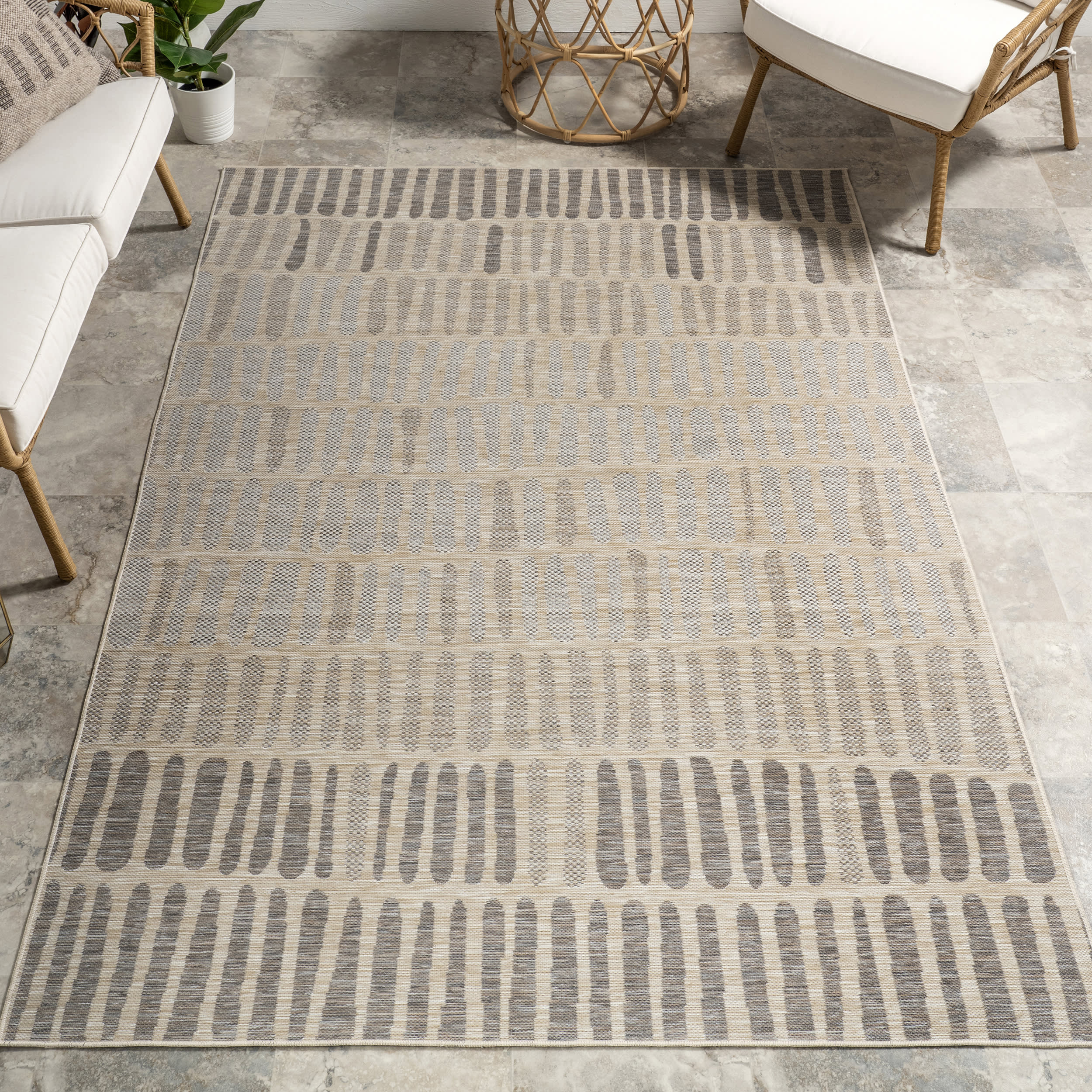Averie Geometric Indoor/Outdoor Rug | Light Grey - Image 2