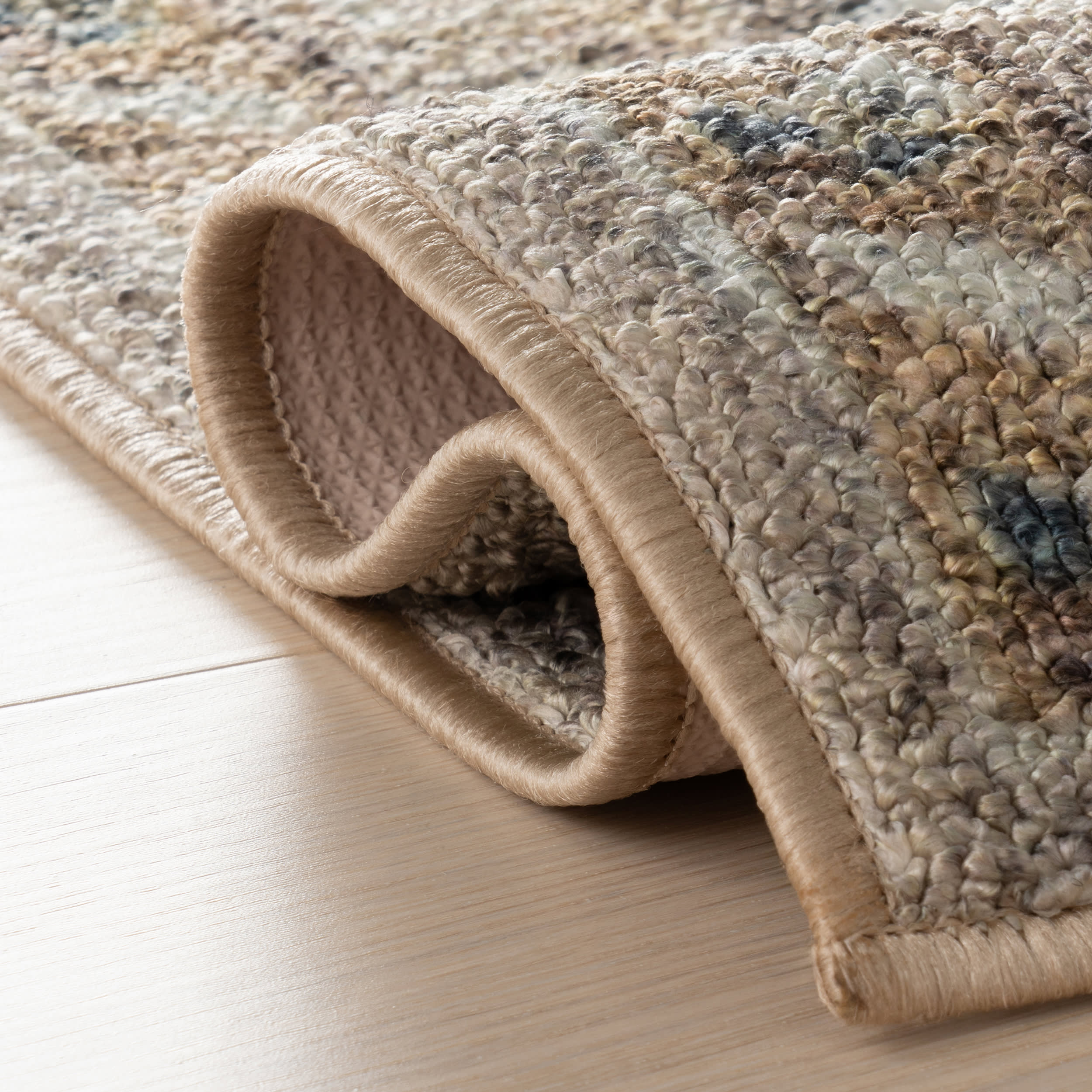 Averina Traditional Bordered Washable Rug | Tapue - Image 11