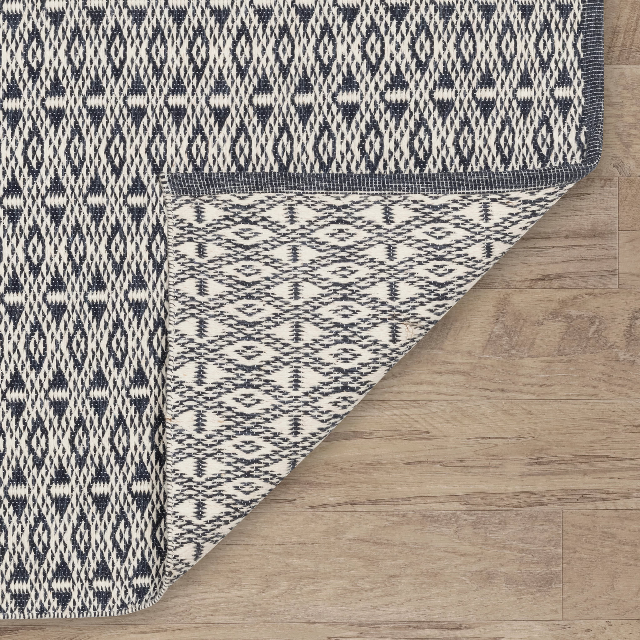 Bare Handwoven Cotton Rug | Blue - Image 5