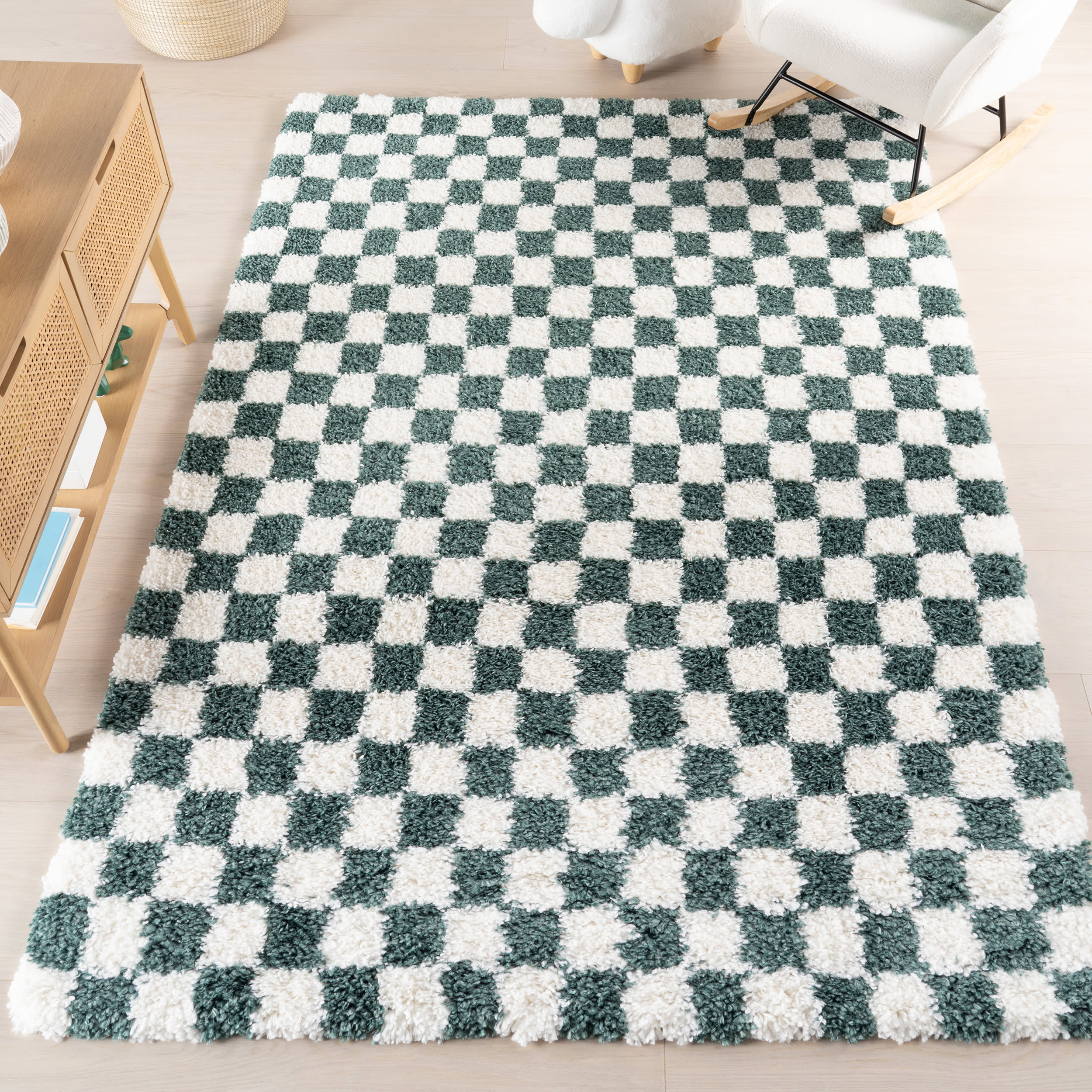 Bettie Retro Checkered Shag Rug | Green - Image 2