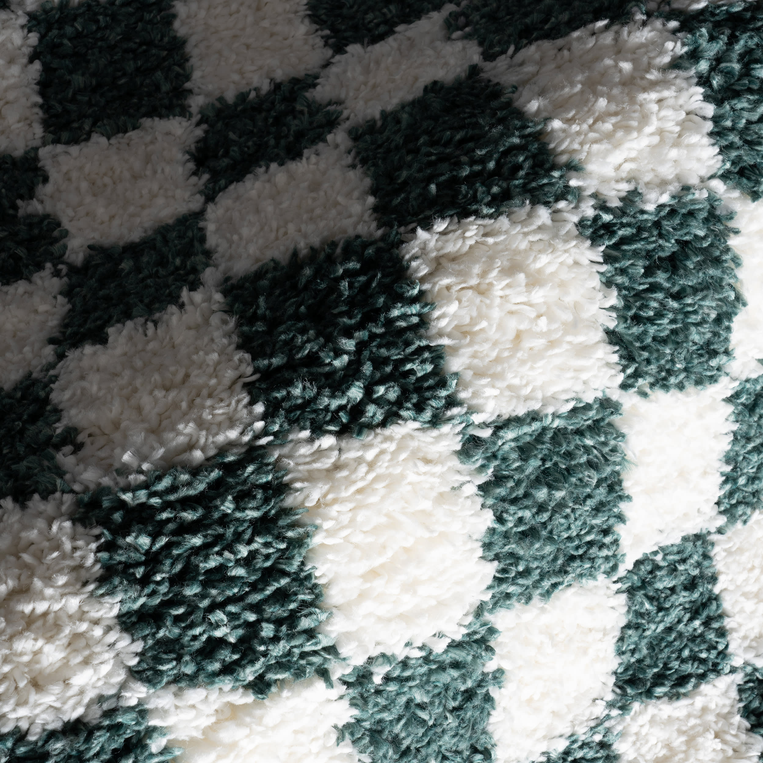 Bettie Retro Checkered Shag Rug | Green - Image 3