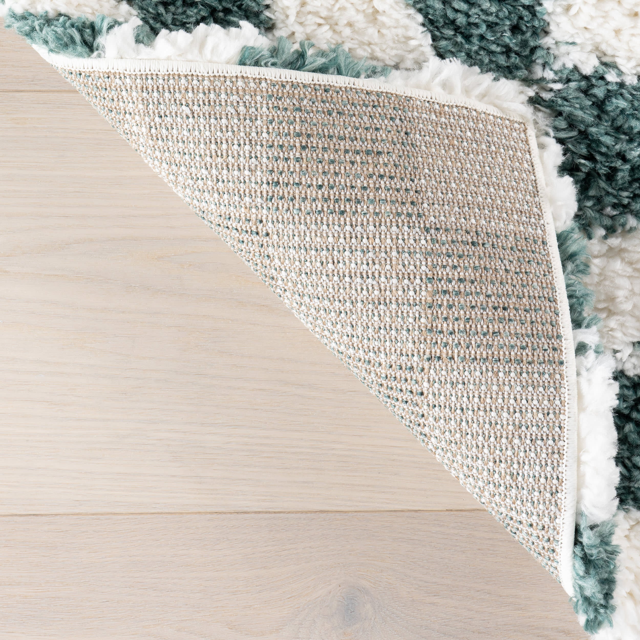 Bettie Retro Checkered Shag Rug | Green - Image 7
