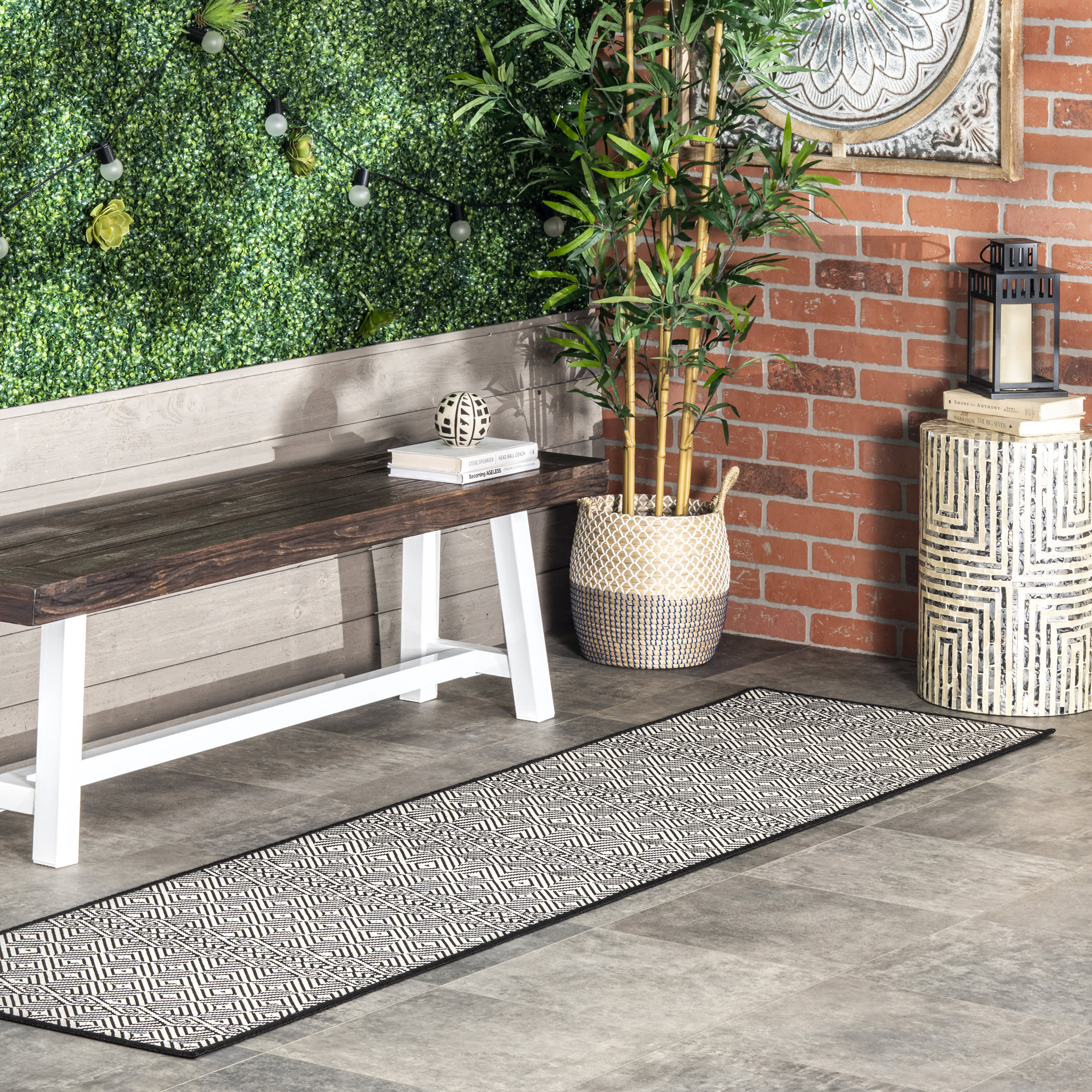 Birdseye Striped Indoor/Outdoor Rug | Black - Image 2