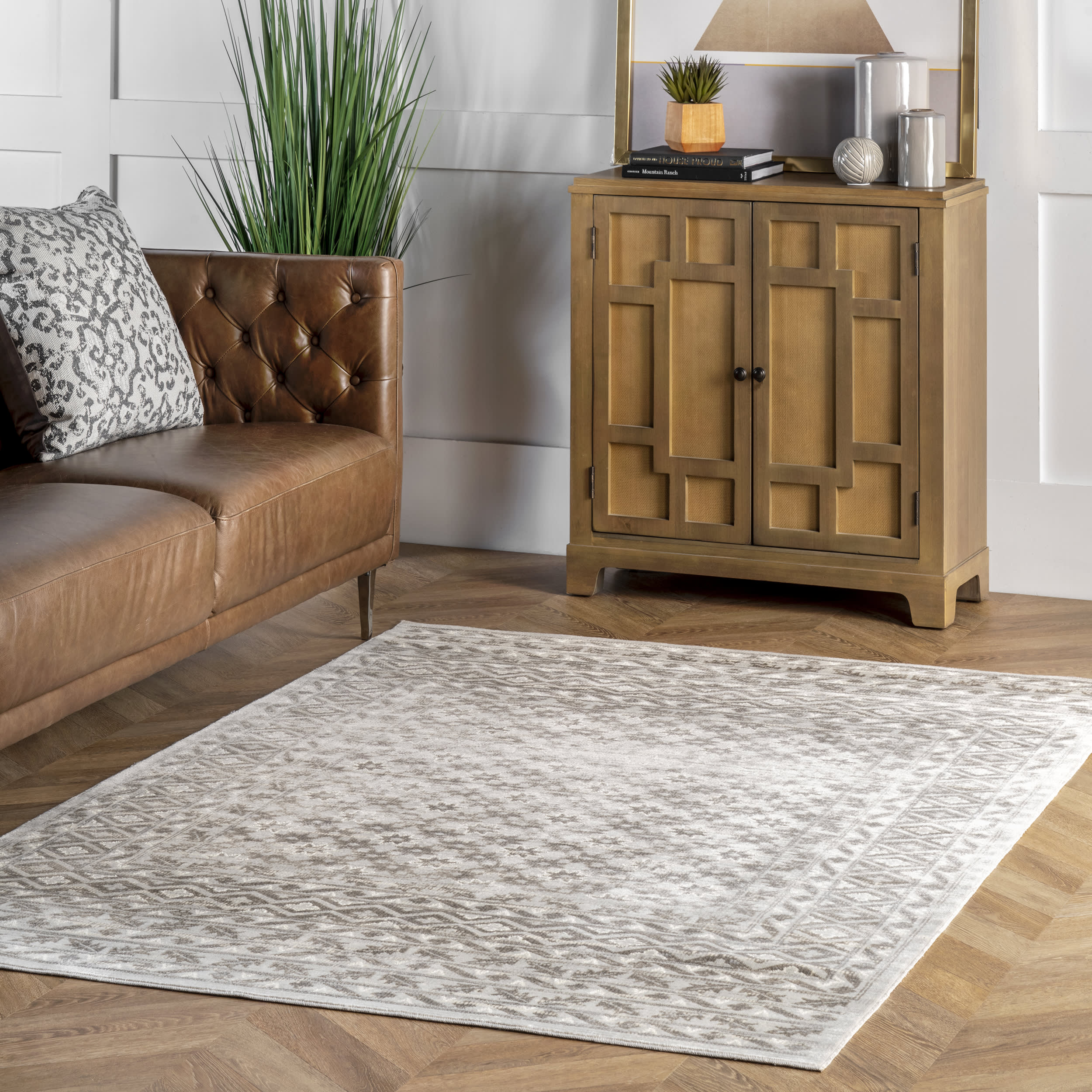 Bordered Seasonal Trellis Rug | Beige - Image 2