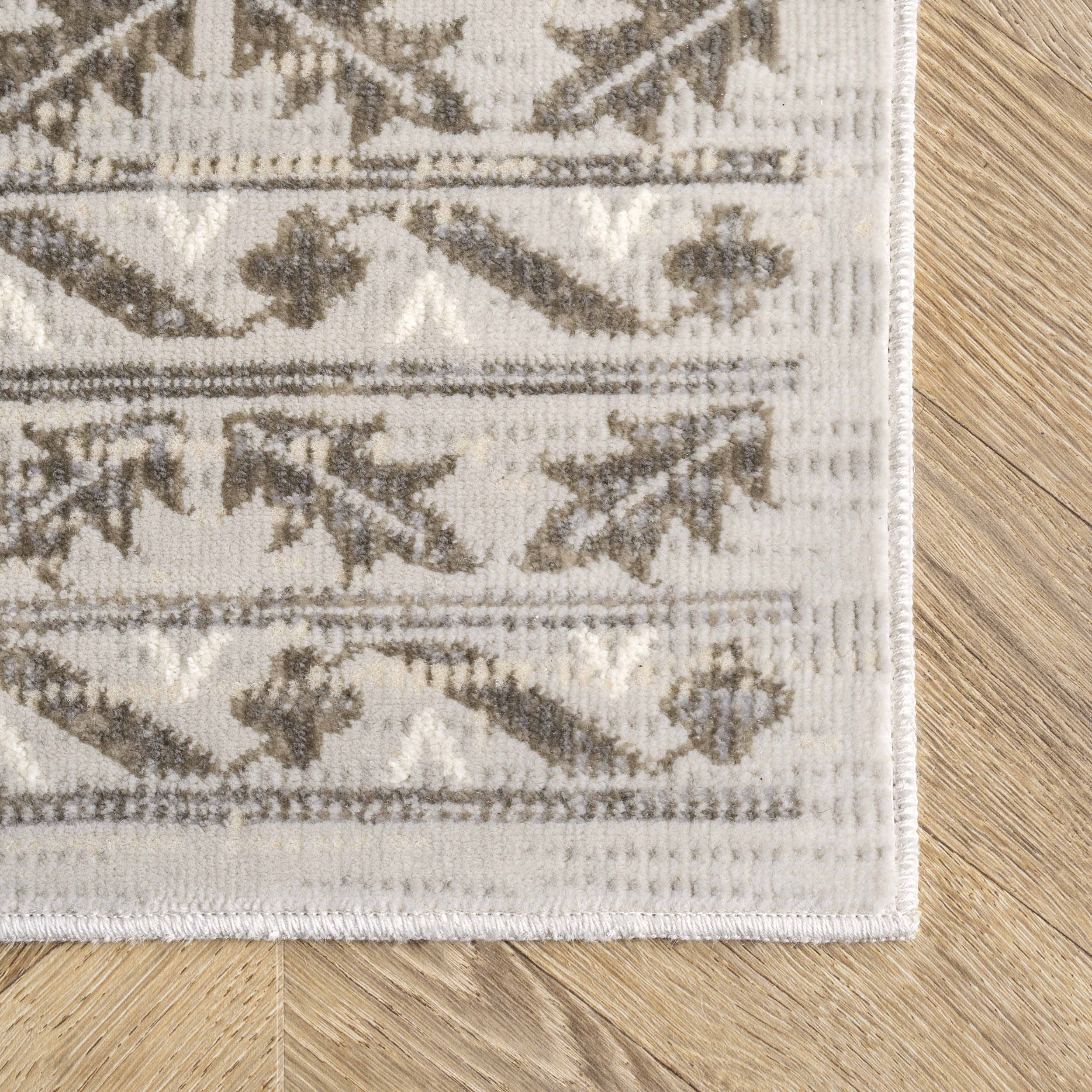 Bordered Seasonal Trellis Rug | Beige - Image 3
