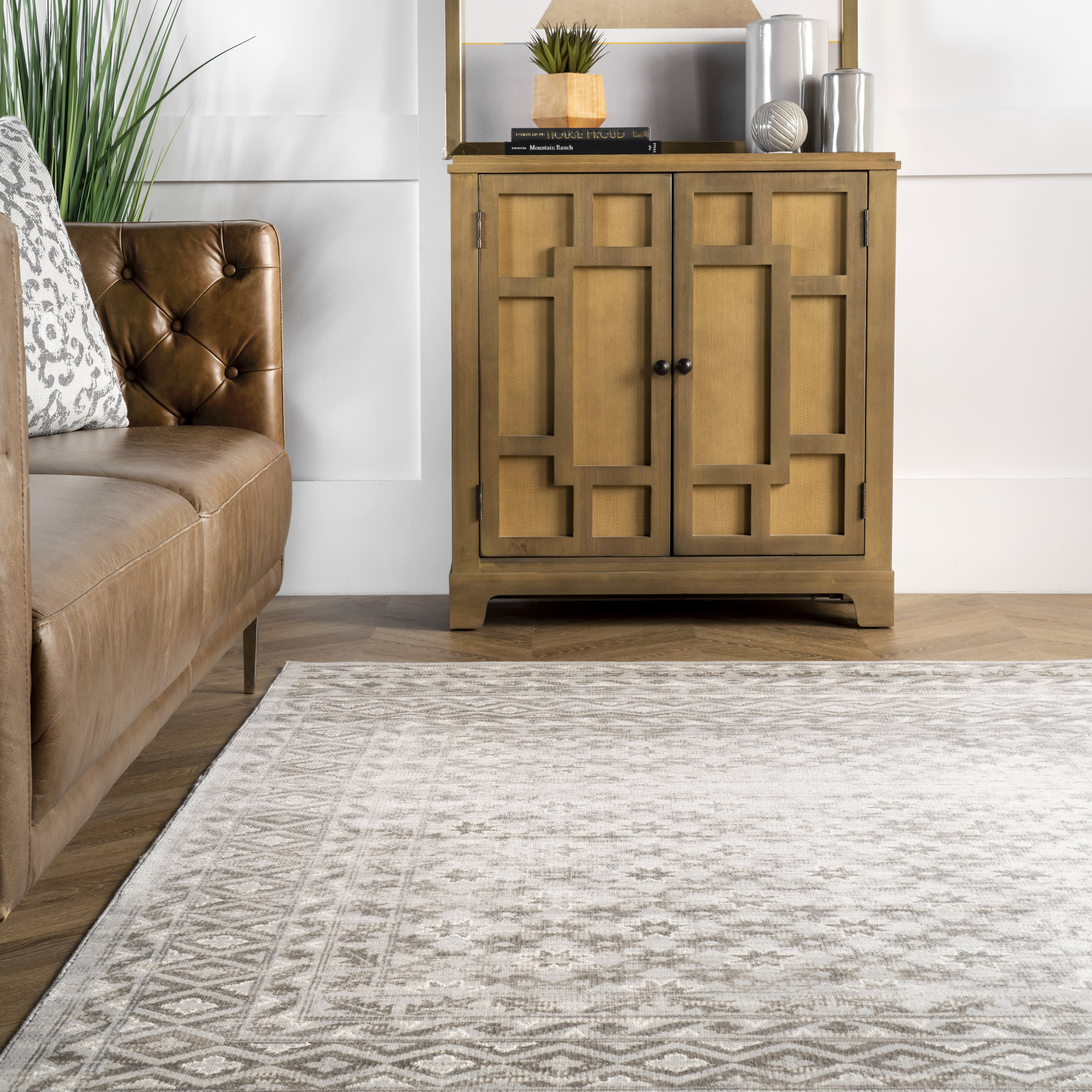 Bordered Seasonal Trellis Rug | Beige - Image 4