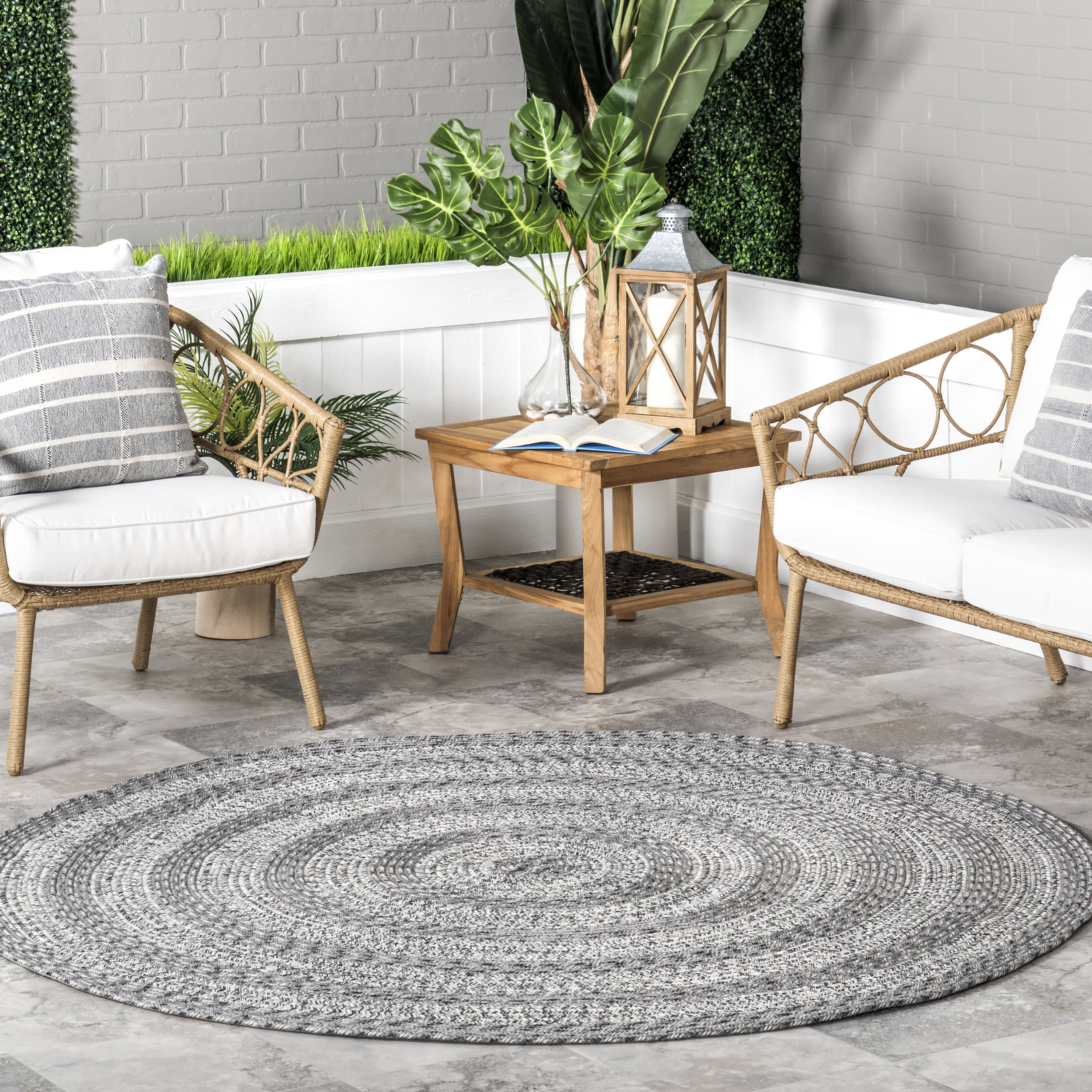 Braided Texture Indoor/Outdoor Rug | Grey - Image 2