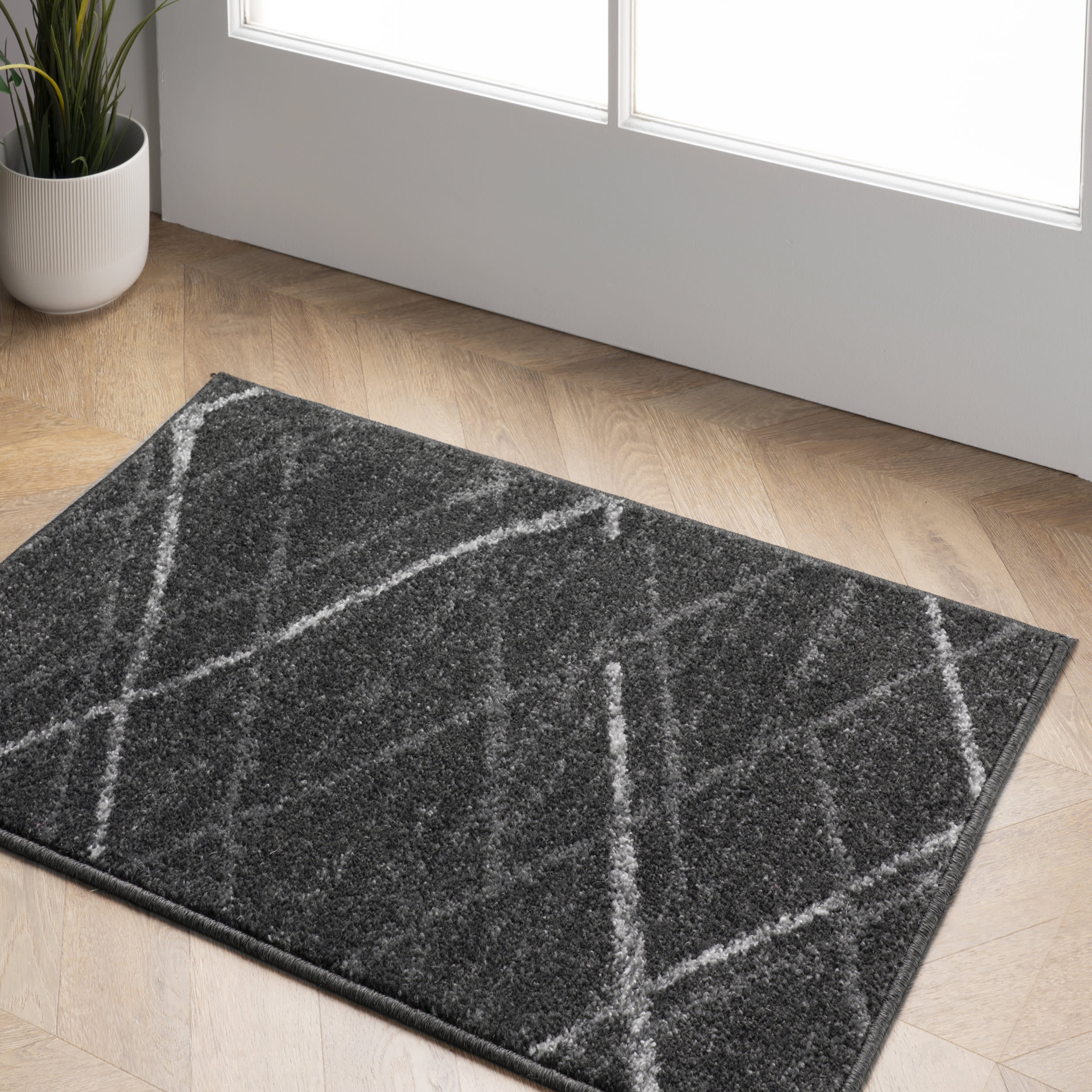 Broken Lattice Rug | Charcoal - Image 9