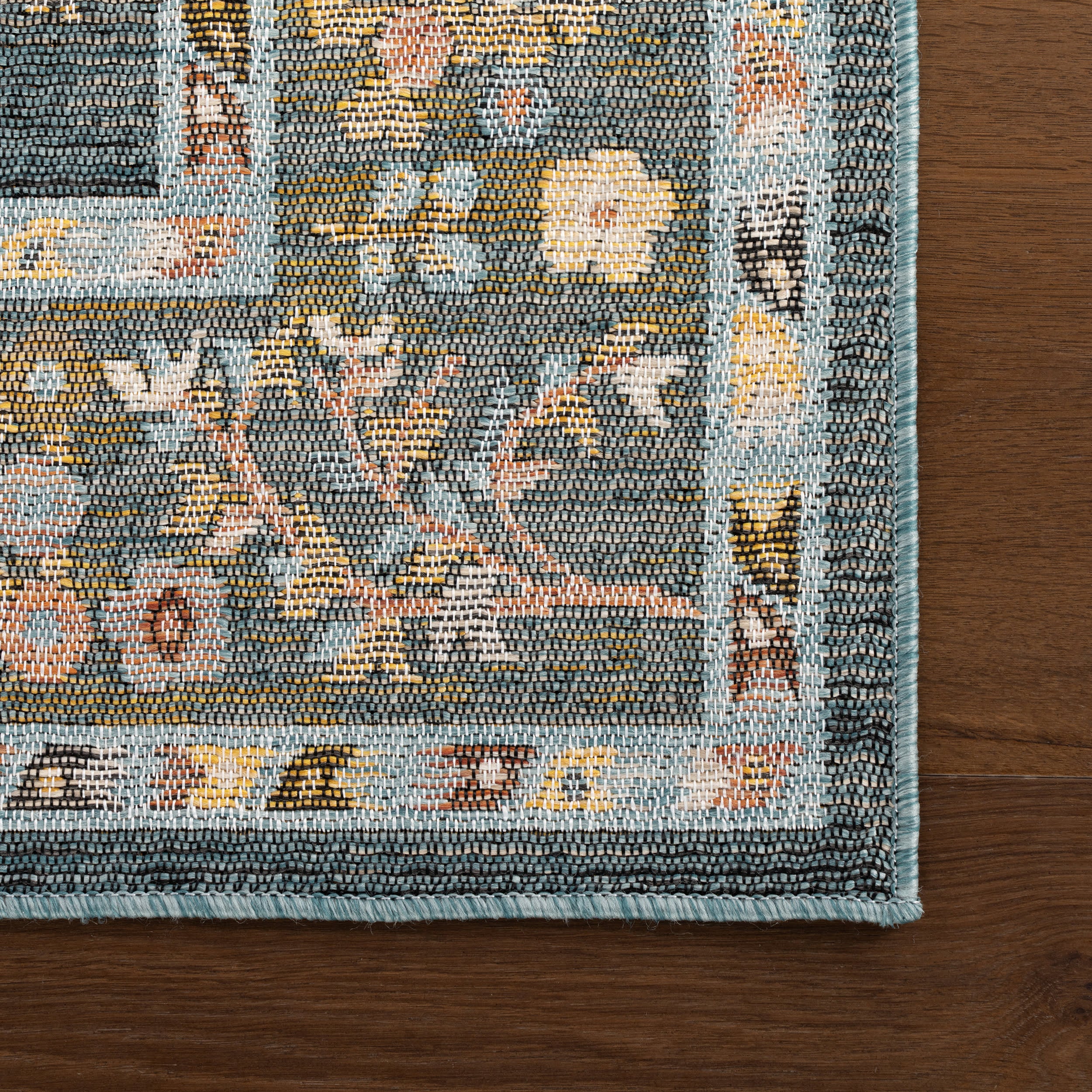 Caeslyn Traditional Floral Indoor/Outdoor Rug | Blue - Image 4