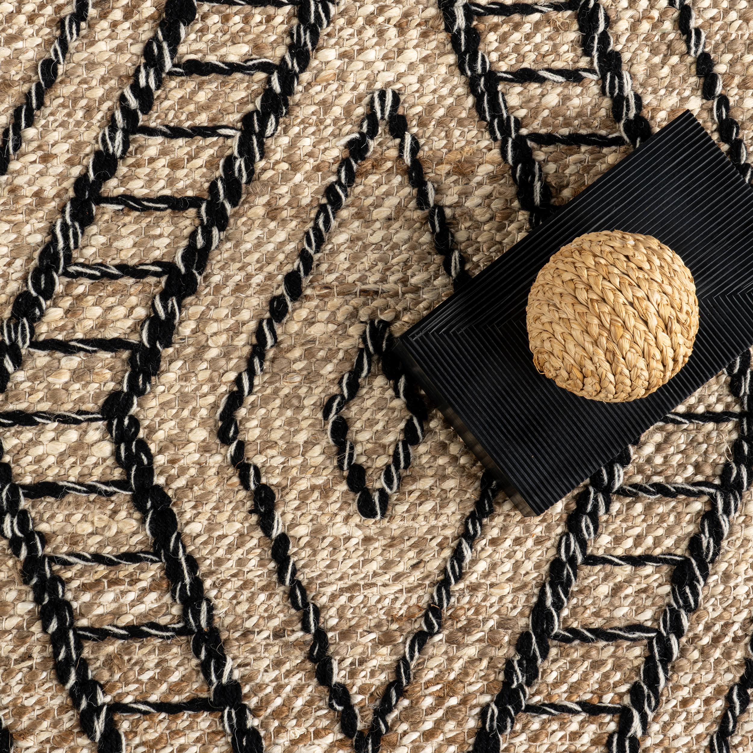 Carolyn Trellis Jute Rug | Light Beige - Image 7