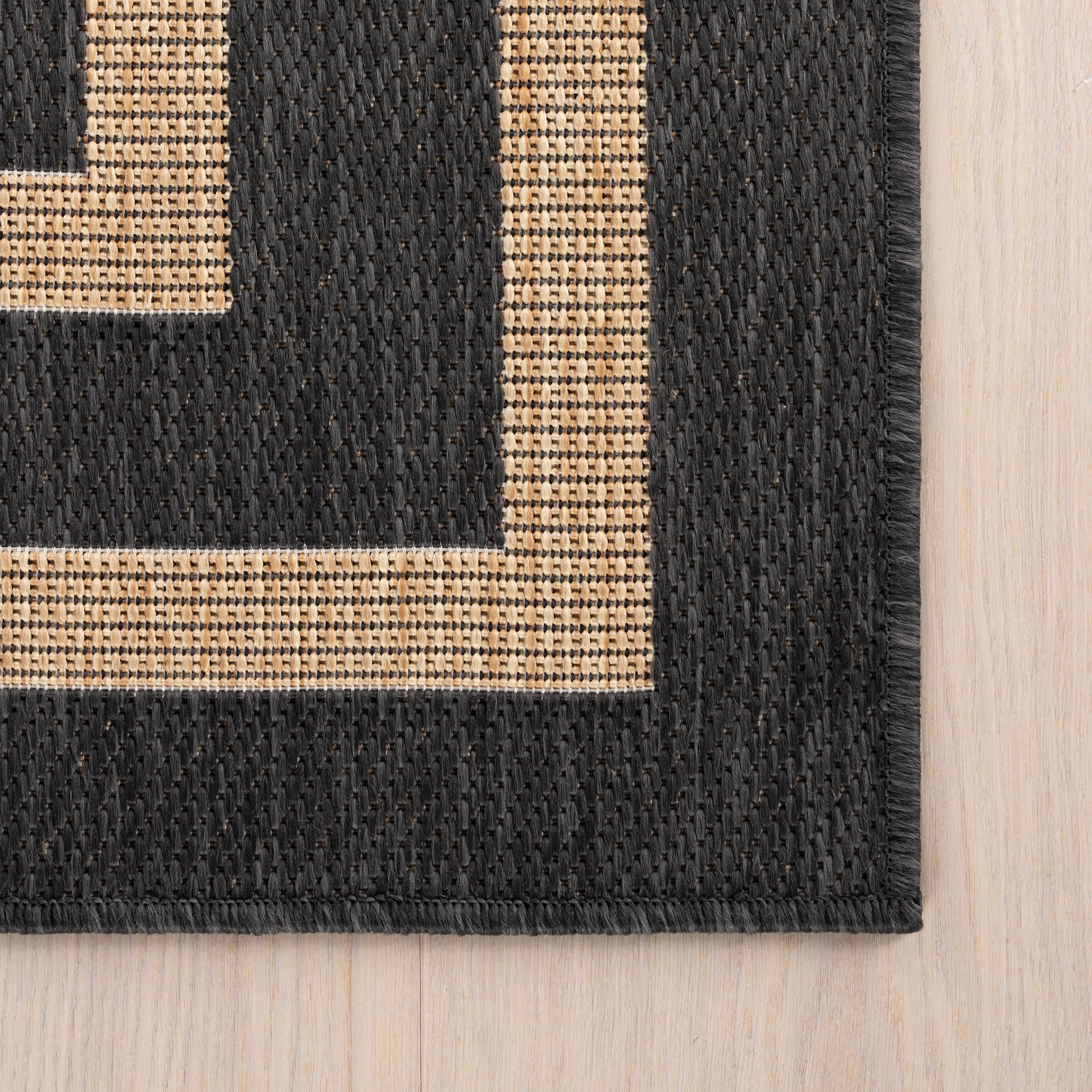 Celestia Contemporary Geometric Indoor/Outdoor Rug | Grey - Image 4