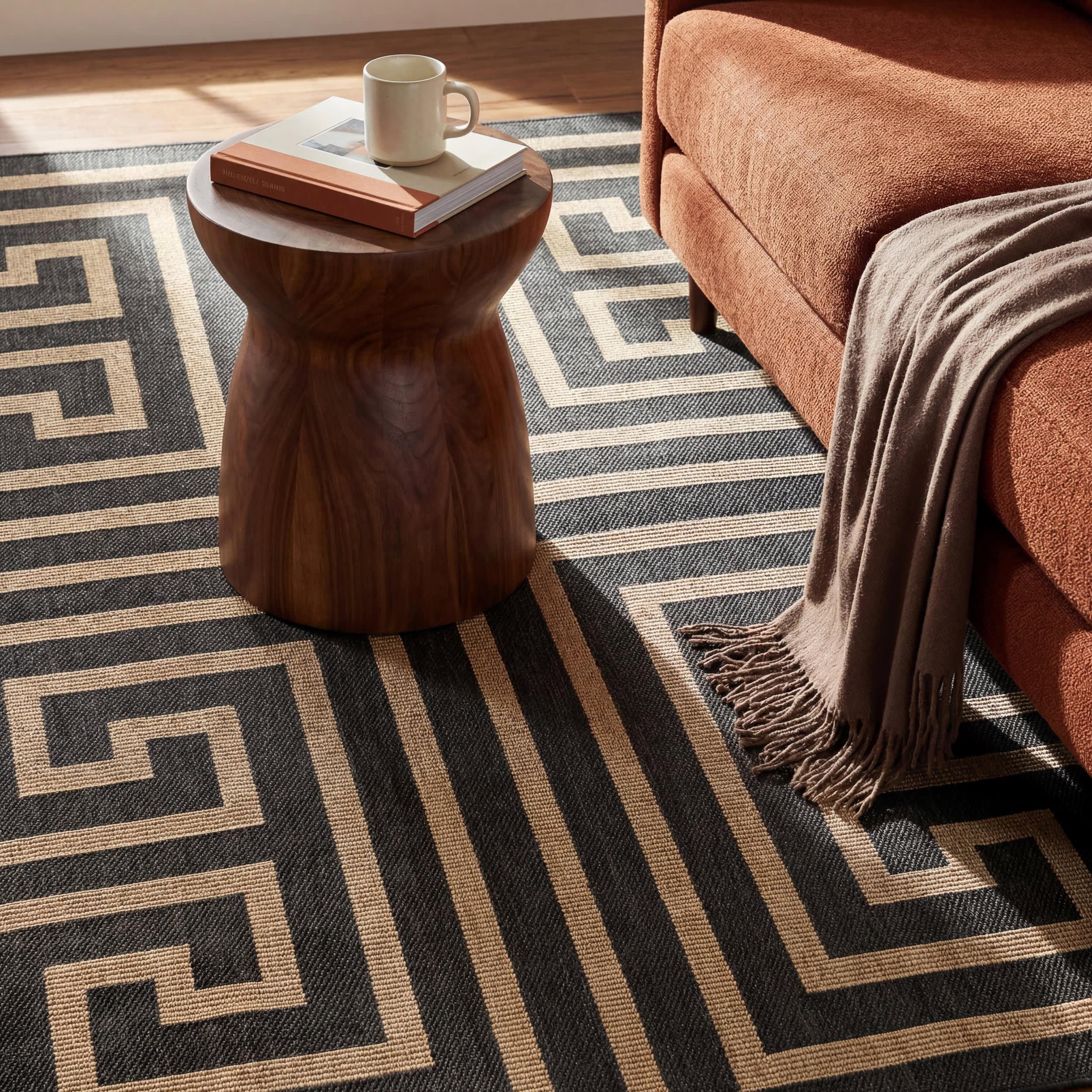 Celestia Contemporary Geometric Indoor/Outdoor Rug | Grey - Image 5