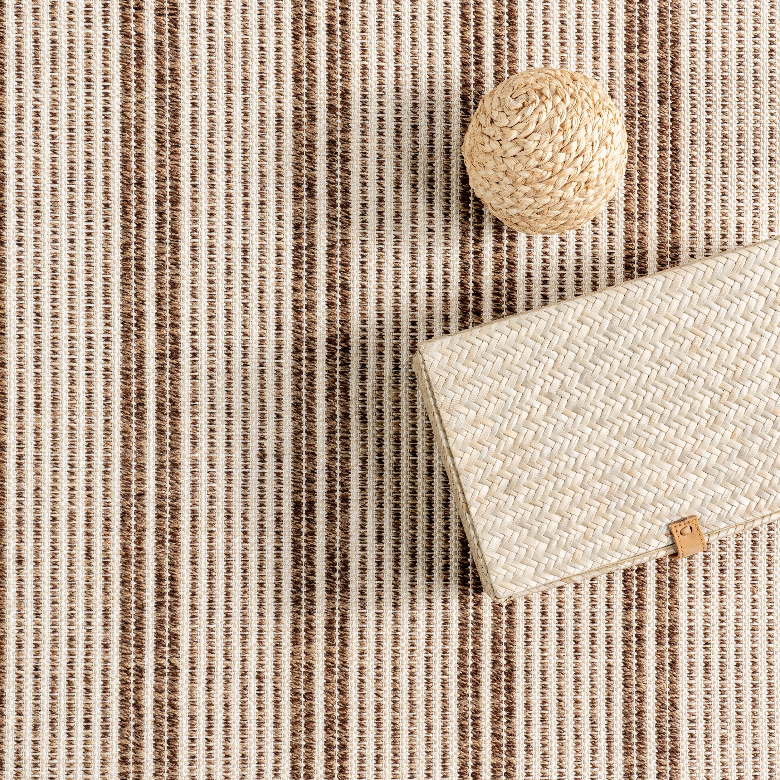 Zuma Indoor/Outdoor Rug | Ivory - Image 7