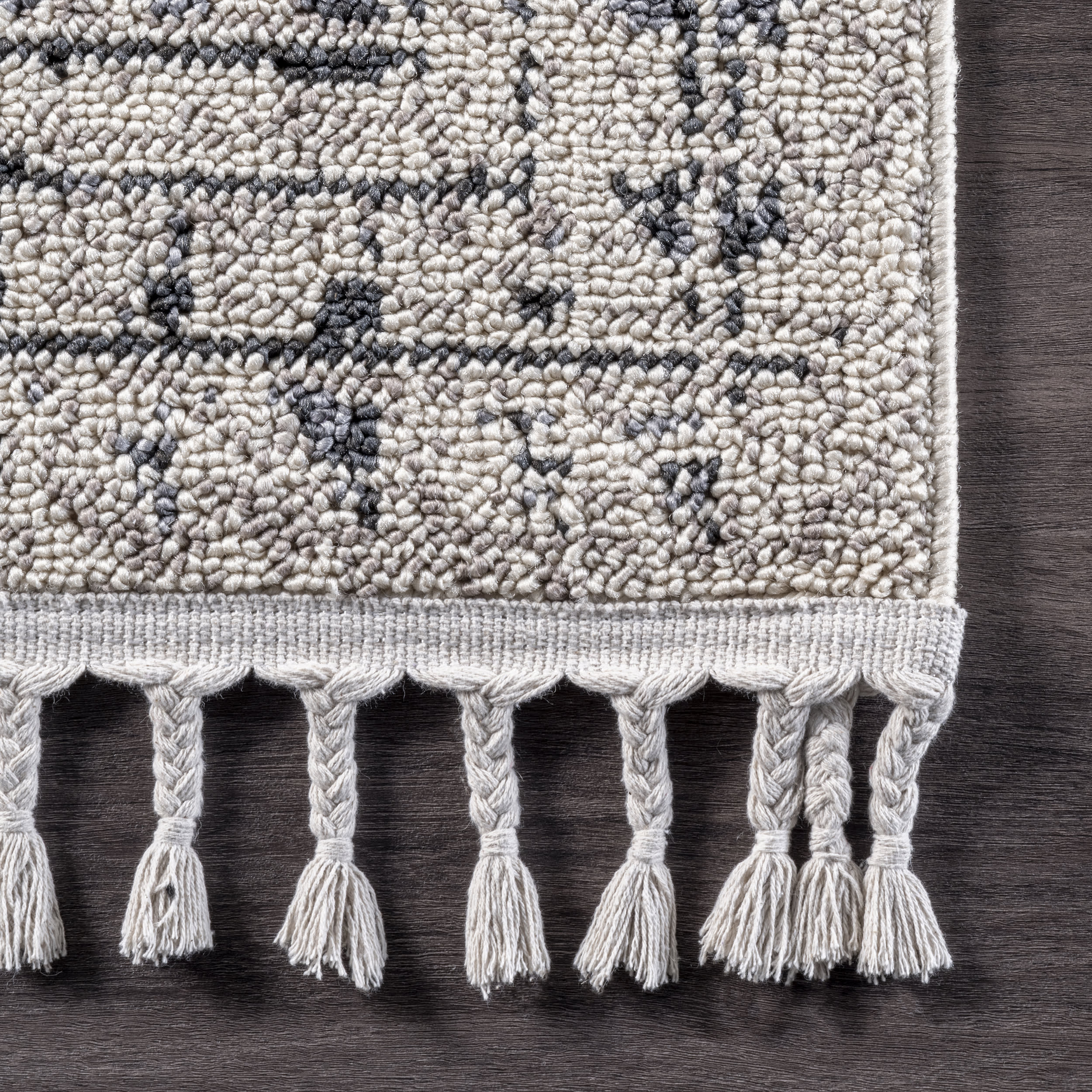 Checkered Diamonds Tassel Rug | Ivory - Image 3