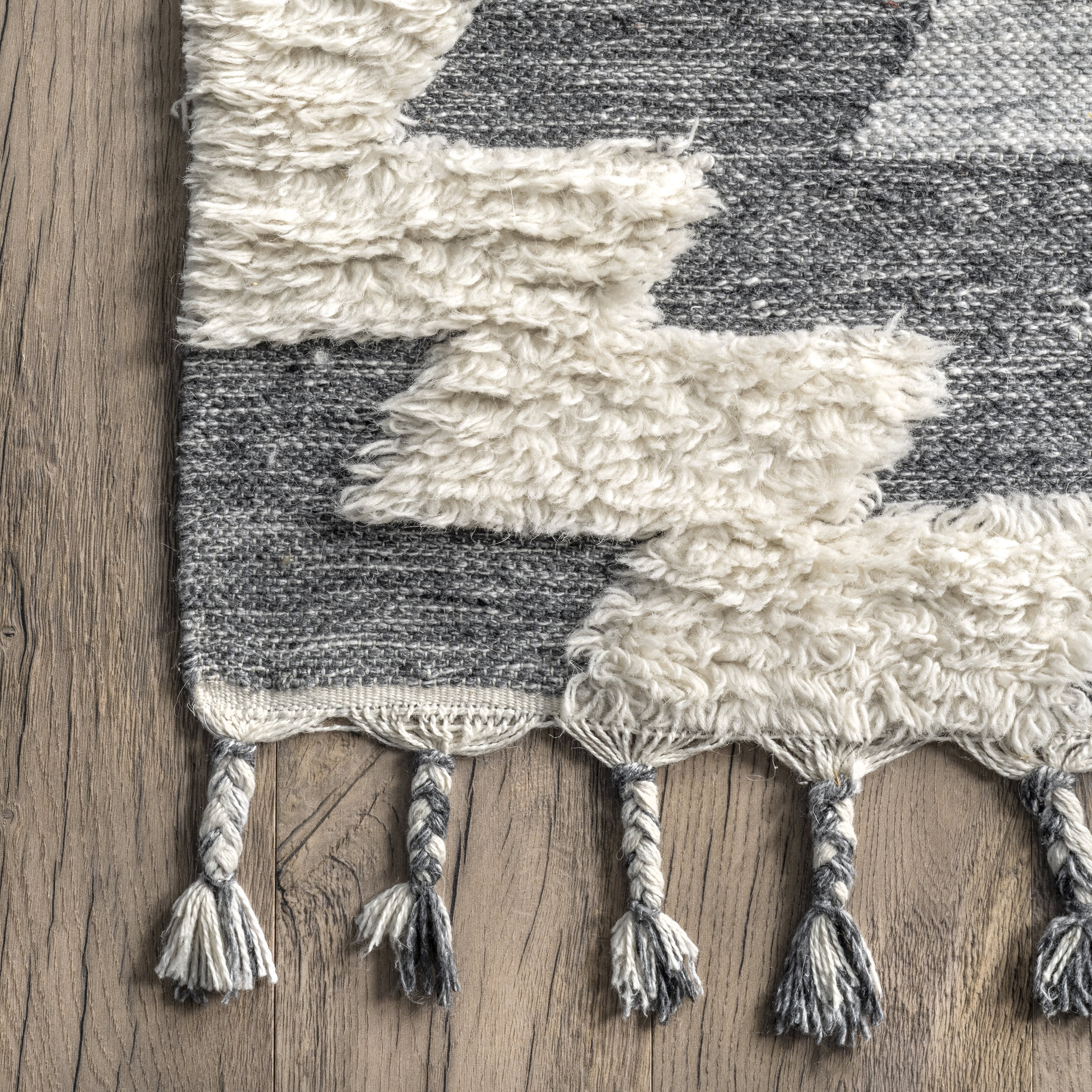 Chiara Ombre Aztec Rug | Grey - Image 3
