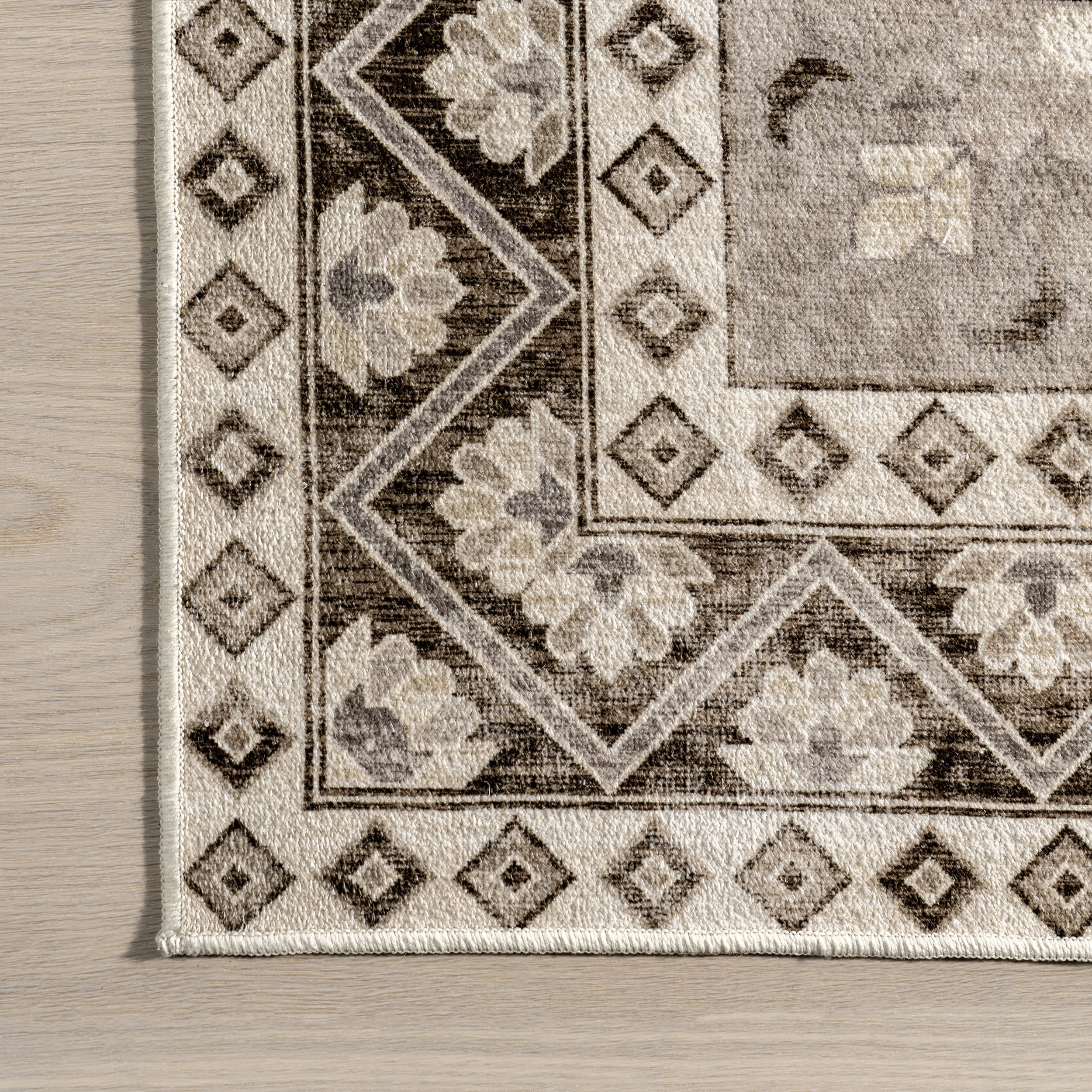 Clovebud Medallion Washable Rug | Beige - Image 3