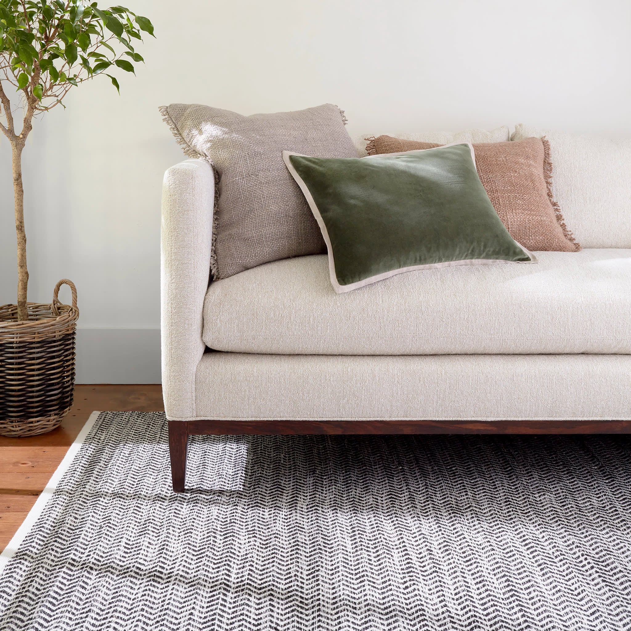 Coastal Handwoven Indoor/Outdoor Rug | Black - Image 4