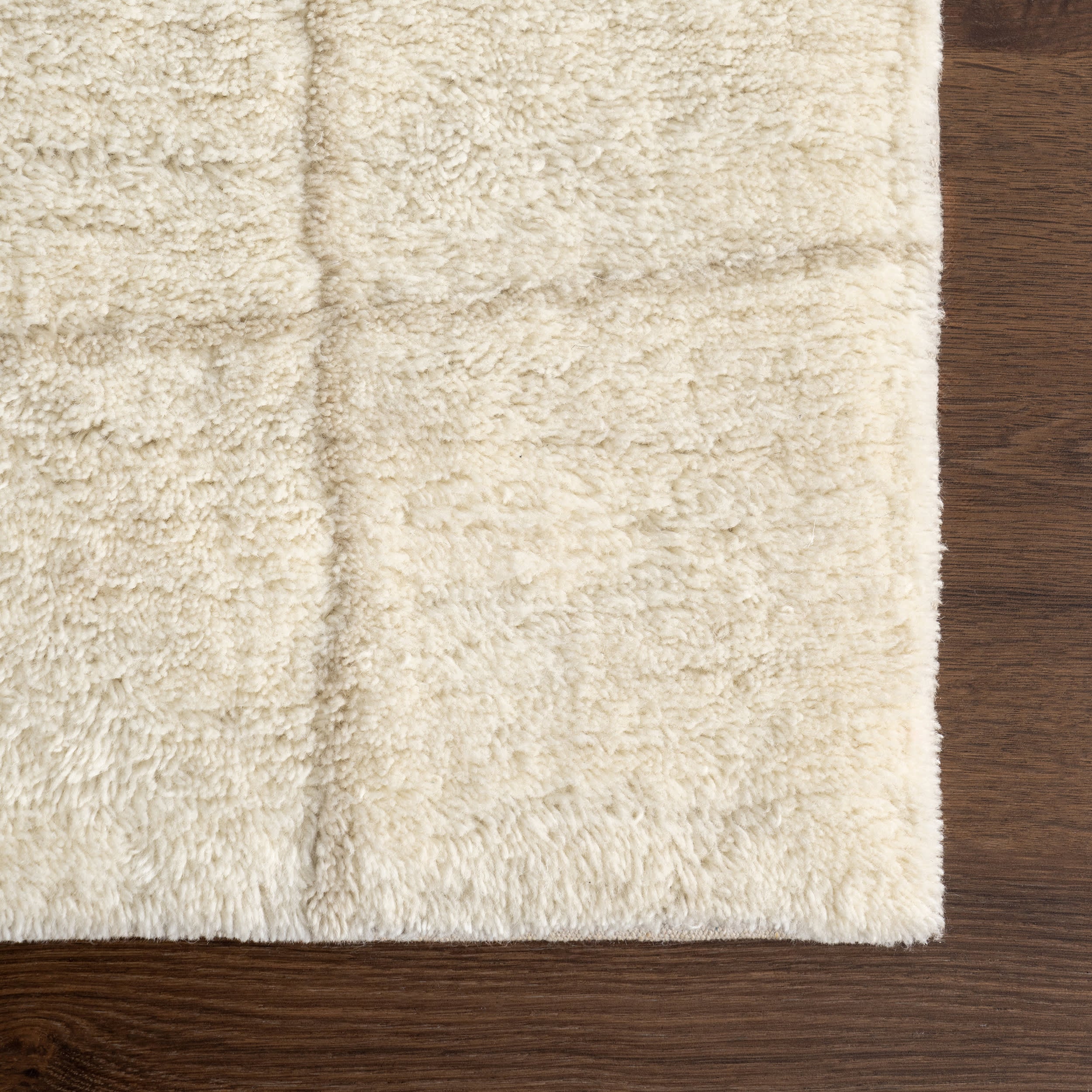 Cove Checked Wool Rug | Ivory - Image 4