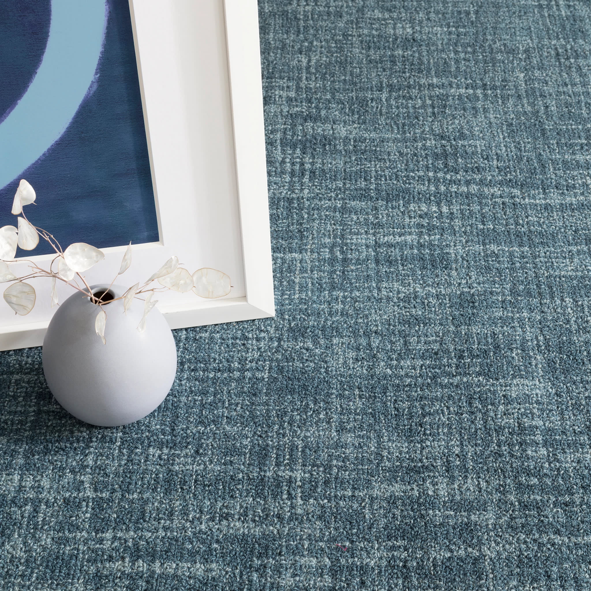 Crosshatch Hand Micro Hooked Wool Rug | Denim - Image 2