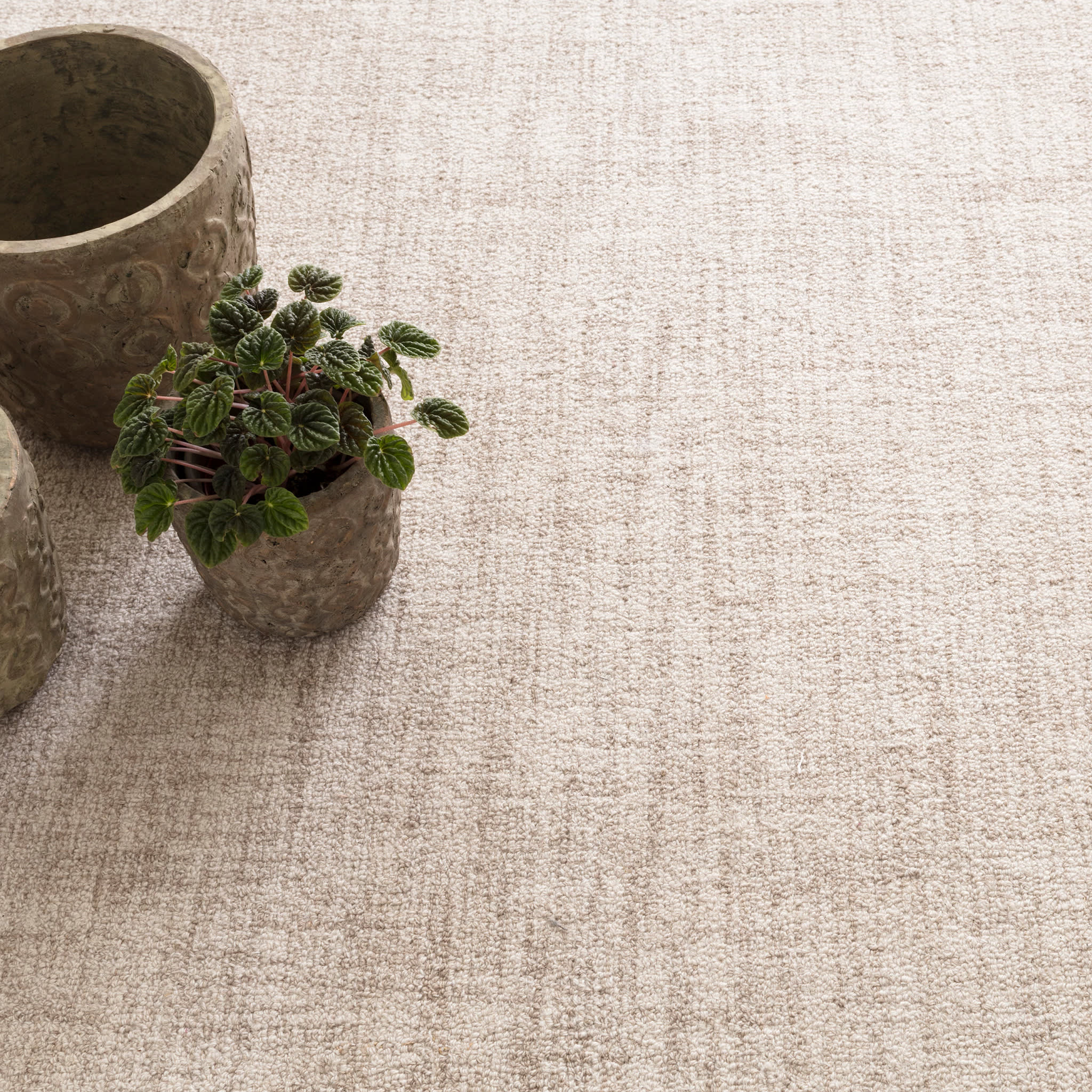 Crosshatch Hand Micro Hooked Wool Rug | Ivory - Image 3