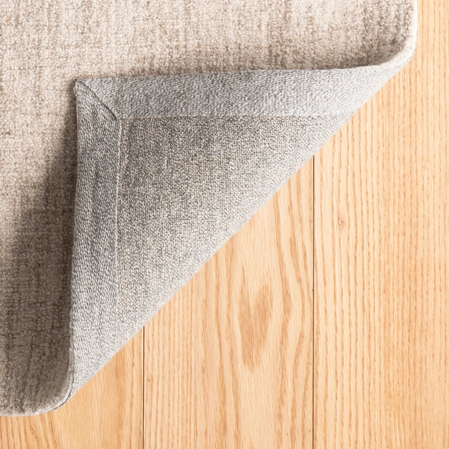 Crosshatch Hand Micro Hooked Wool Rug | Ivory - Image 5