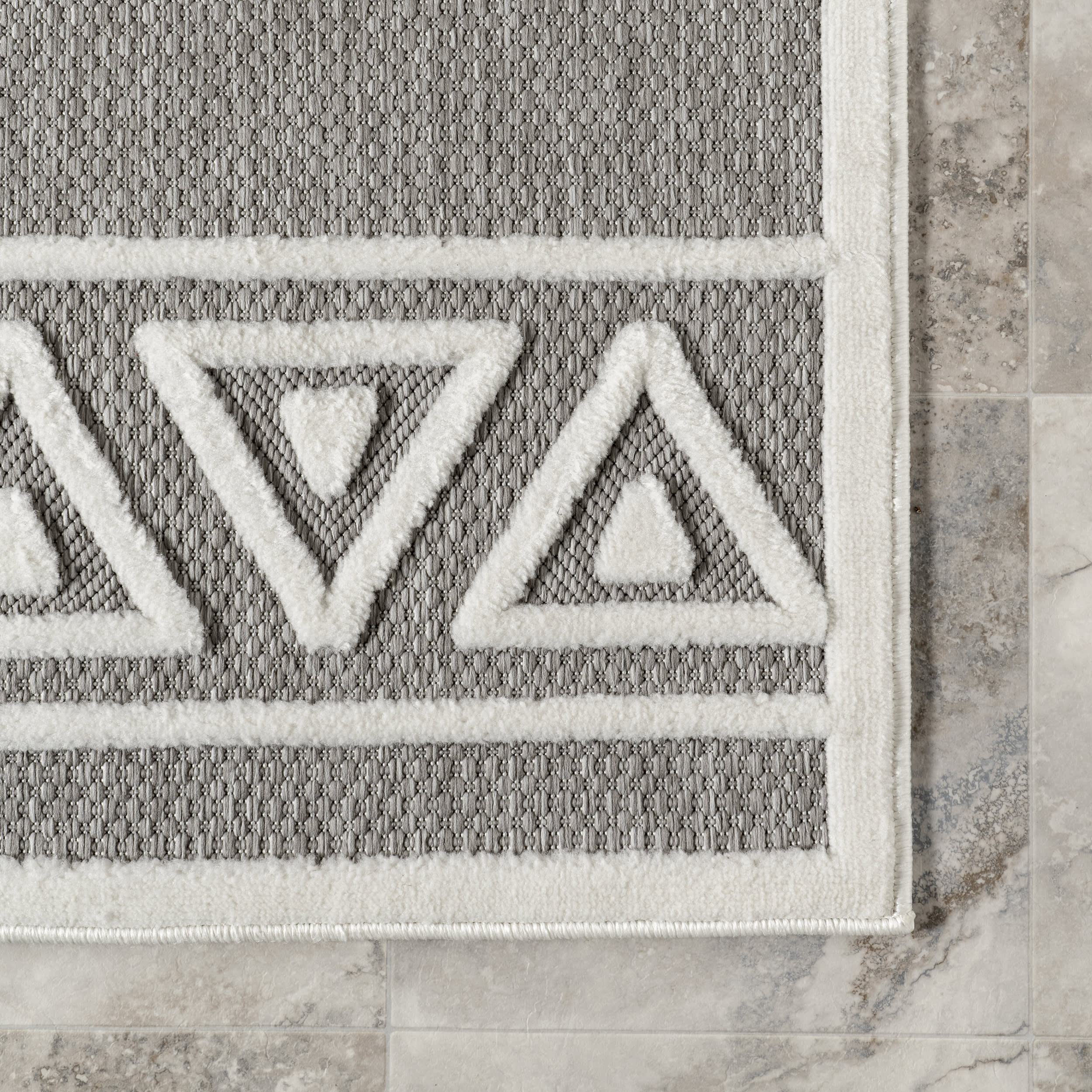 Dakota Indoor/Outdoor Banded Rug | Grey - Image 3