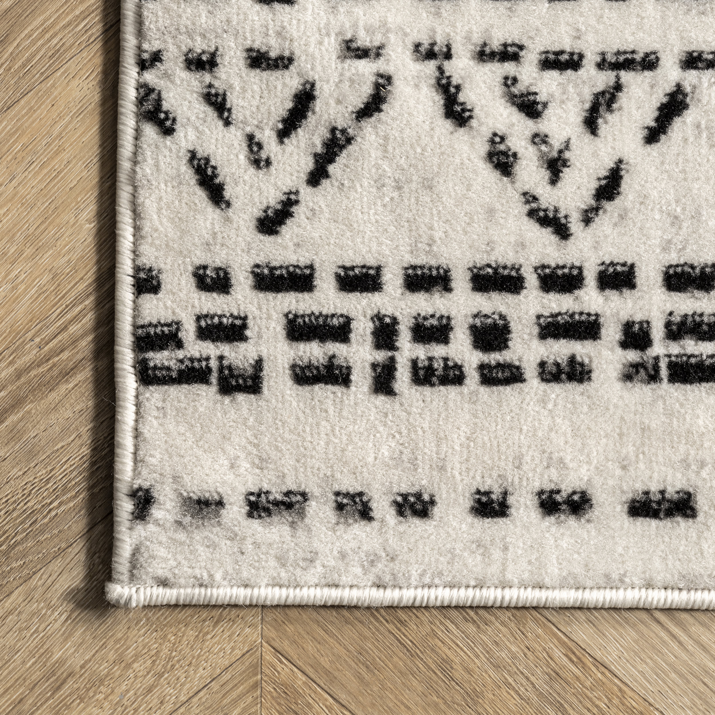 Dashing Diamonds Rug | Beige - Image 3