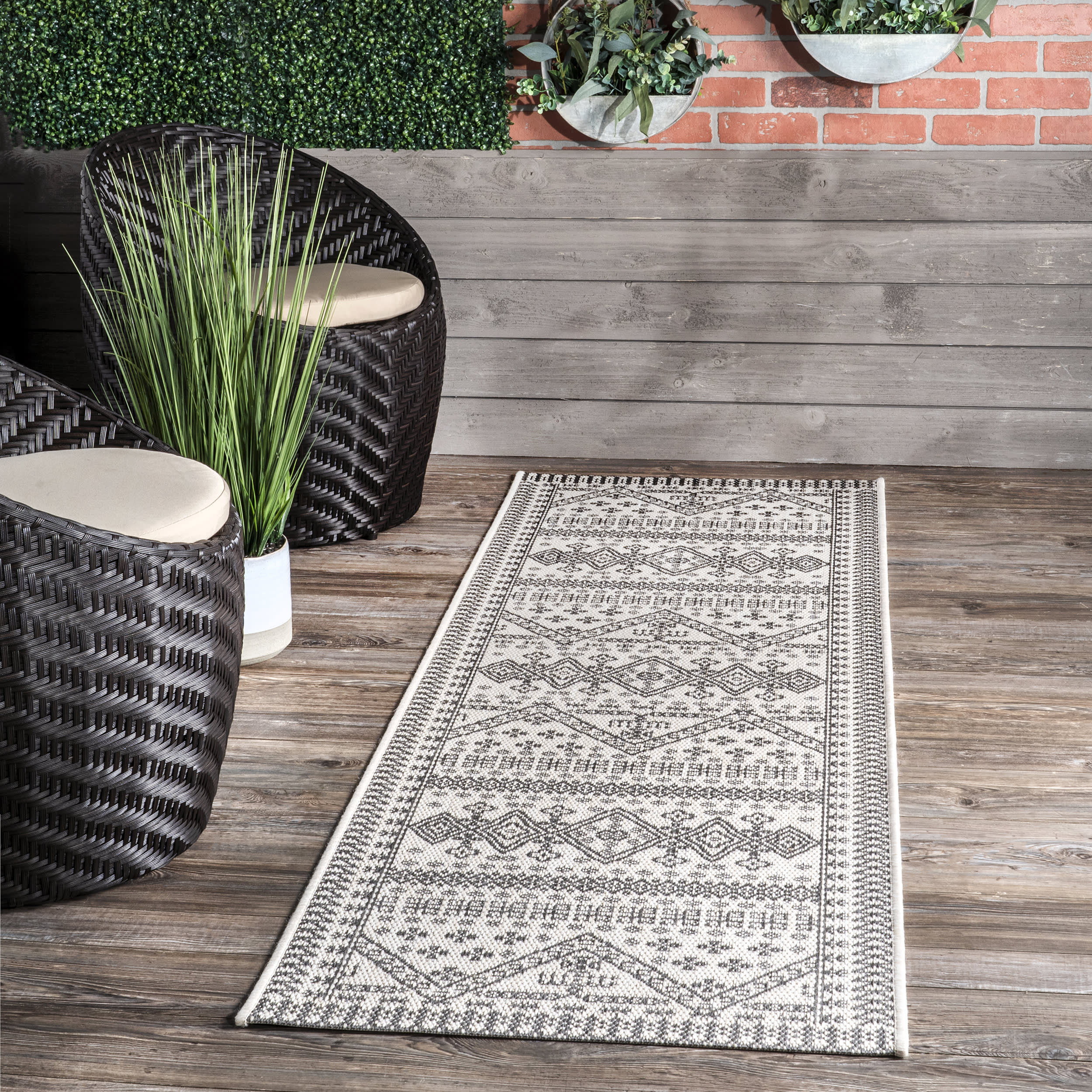 Diamond Bordered Indoor/Outdoor Rug | Ivory - Image 2