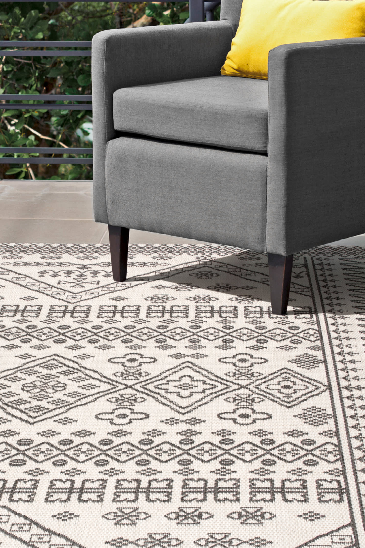 Diamond Bordered Indoor/Outdoor Rug | Ivory - Image 4