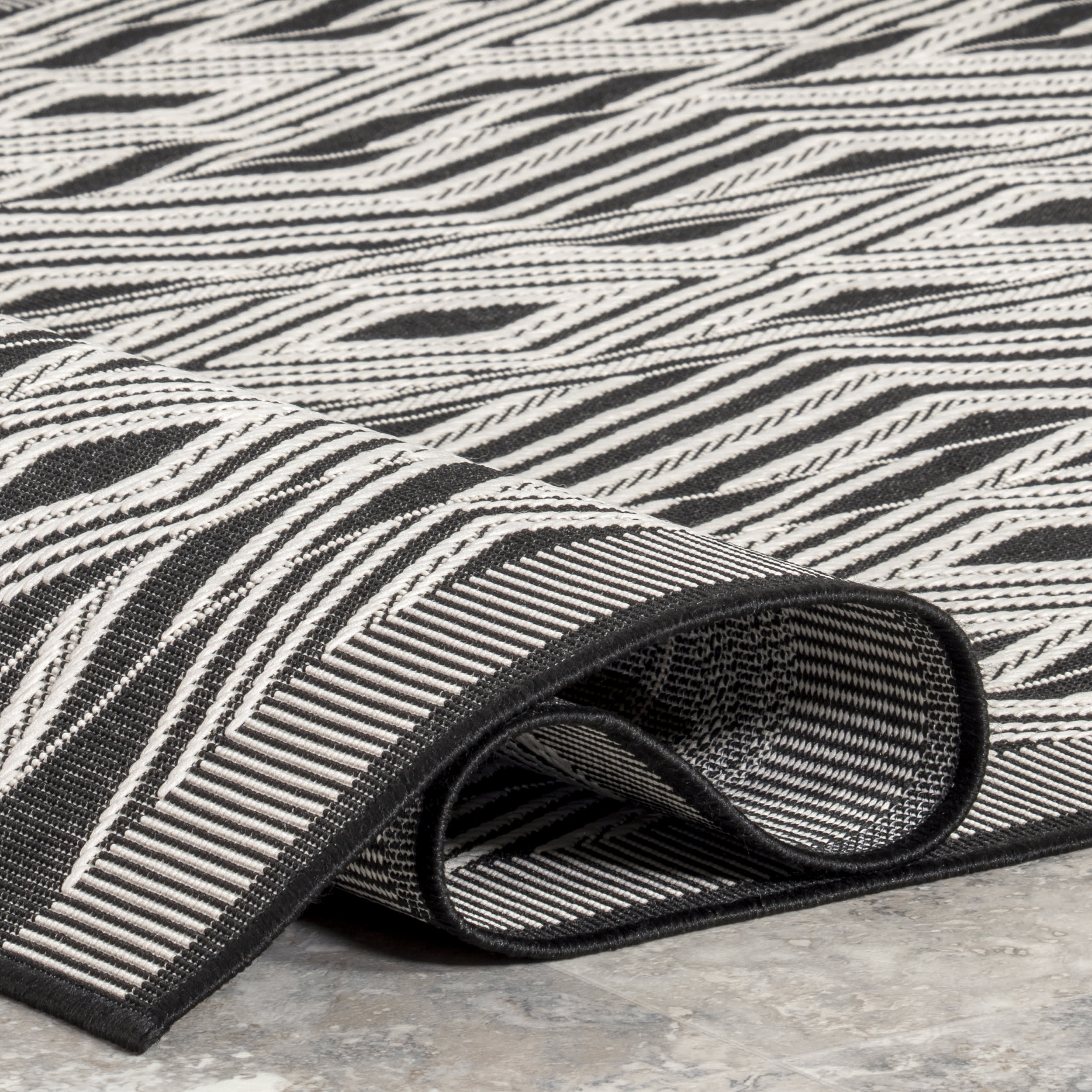 Diamondback Indoor/Outdoor Rug | Black - Image 8