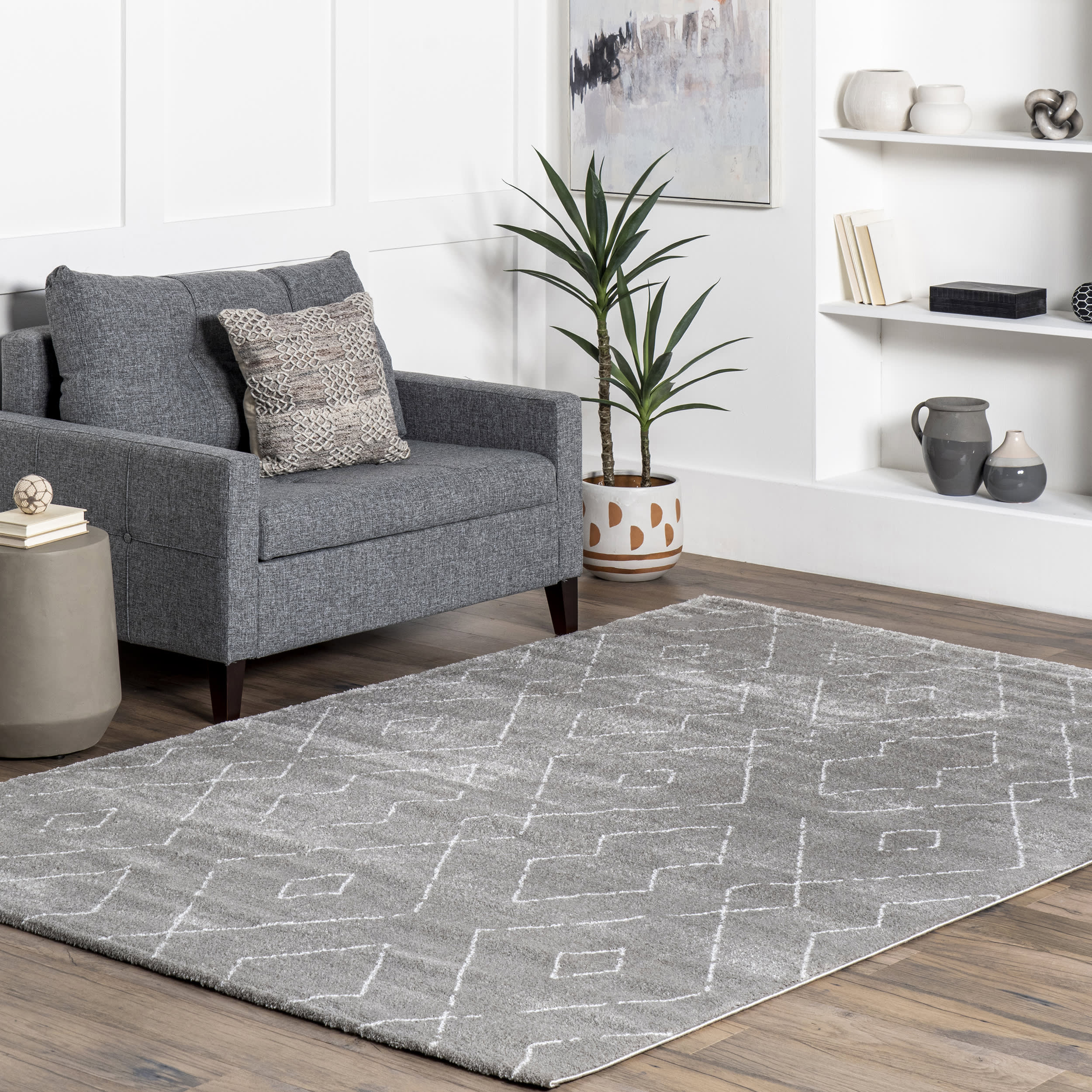 Double Diamond Lattice Shag Rug | Grey - Image 2