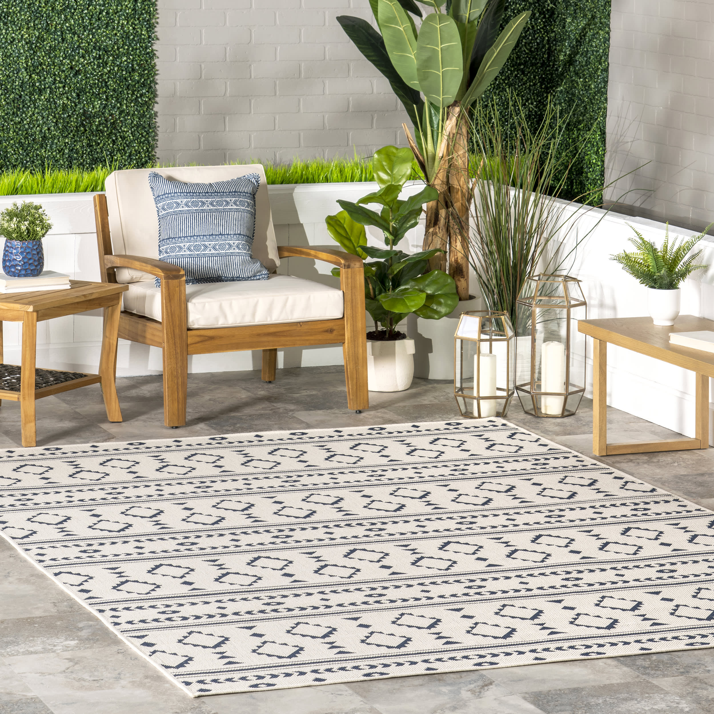 Droplet Striped Indoor/Outdoor Rug | Light Grey - Image 2