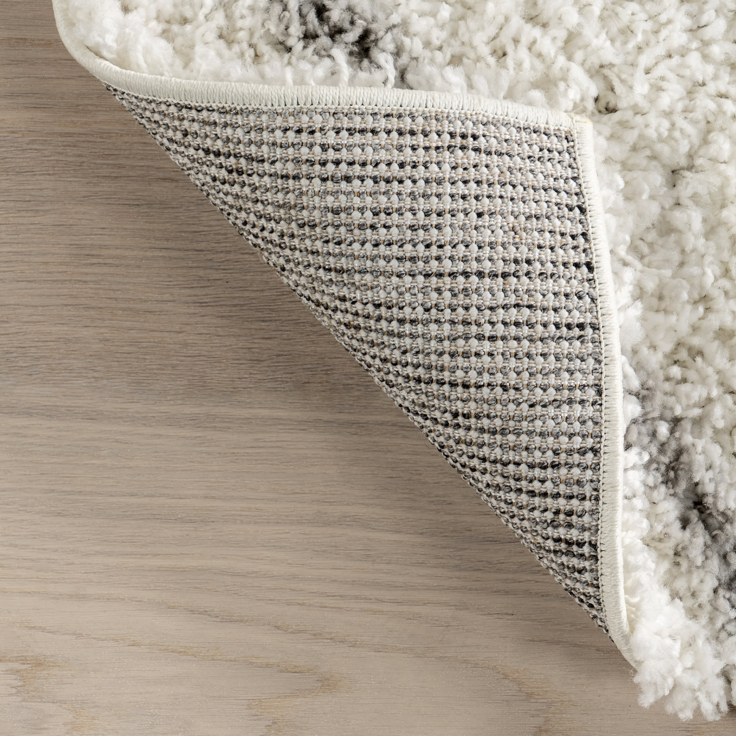 Easy Shag Lattice Rug | White - Image 8