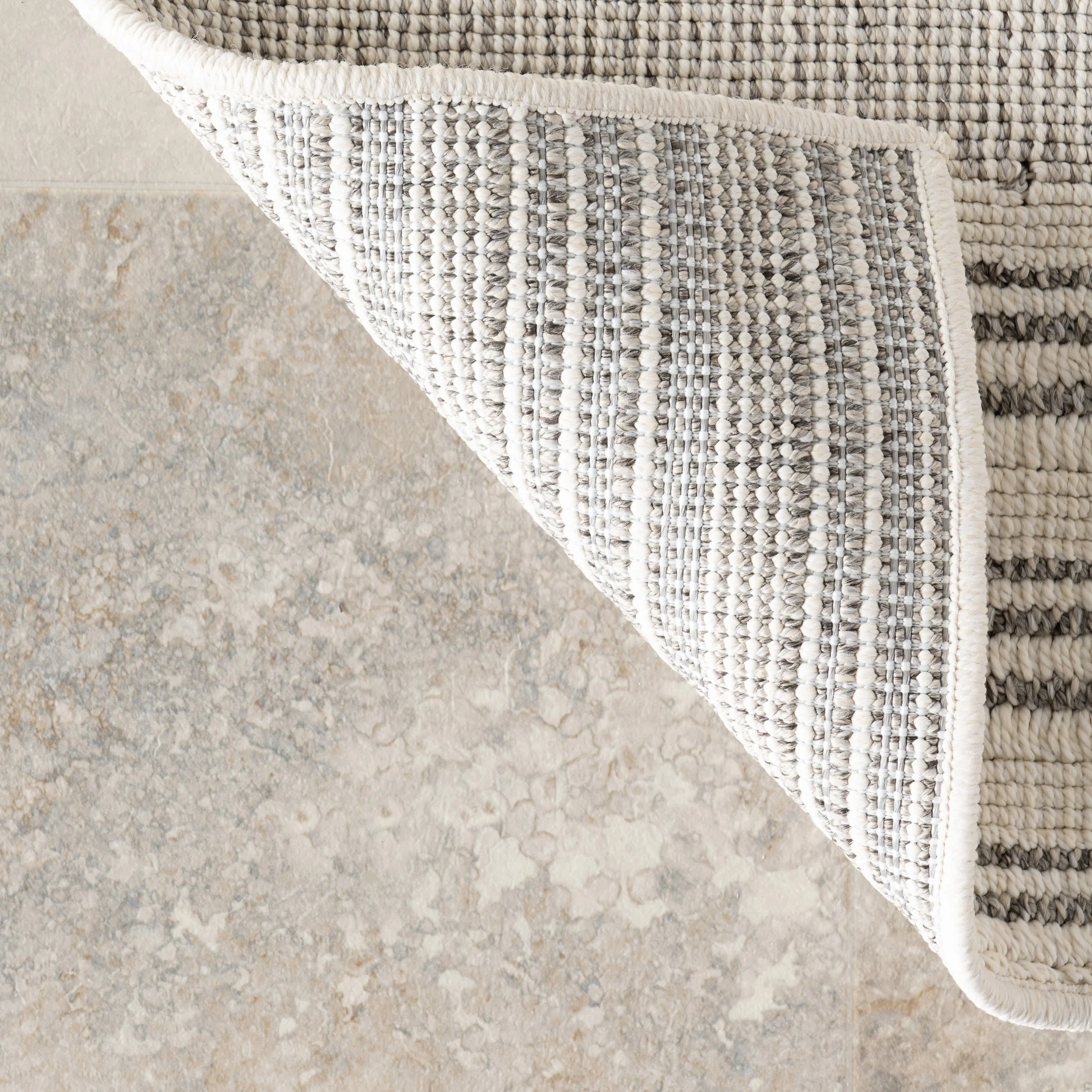 Ellianna Striped Trellis Indoor/Outdoor Rug | Light Grey - Image 7