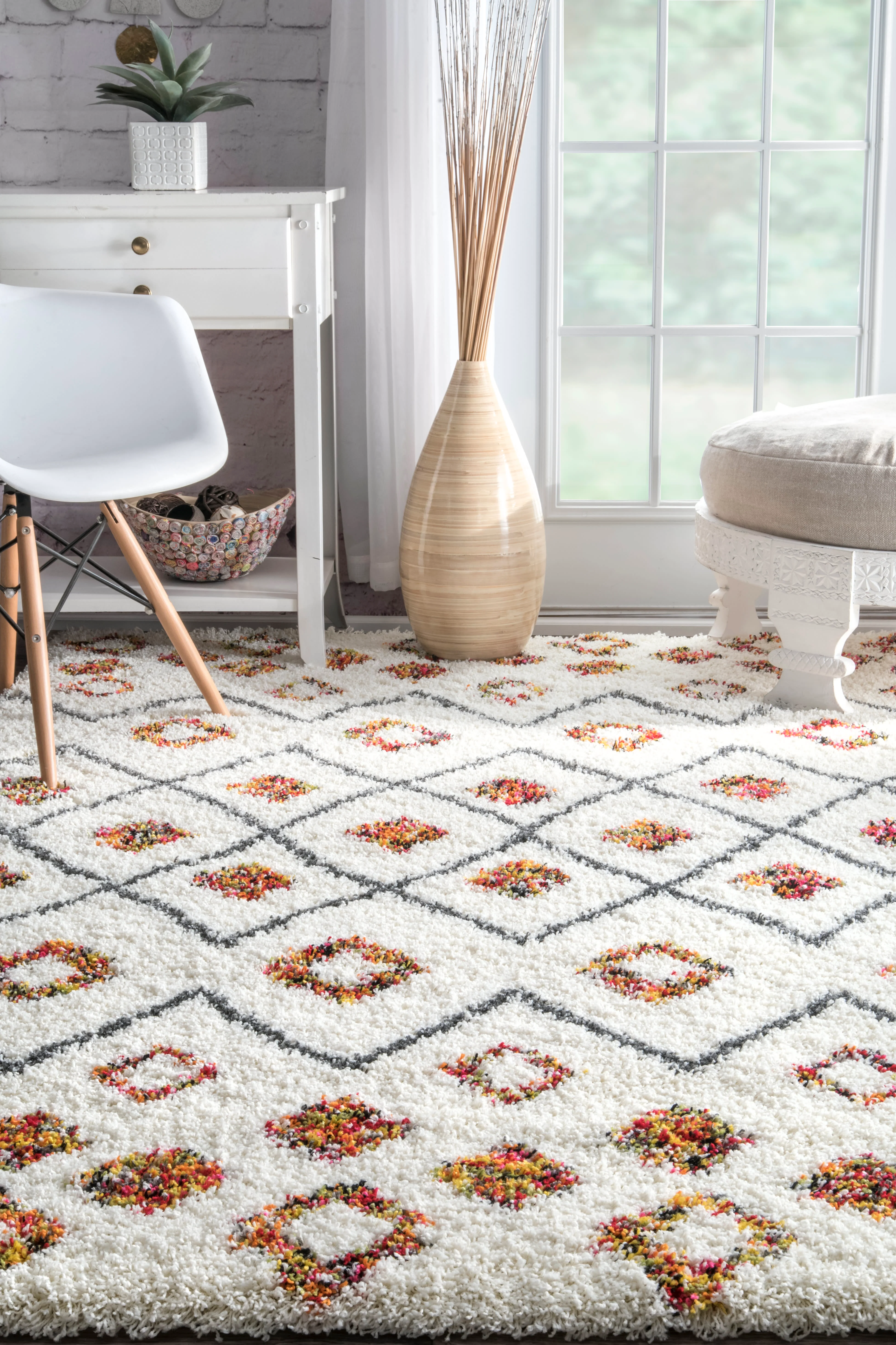 Expo Shag Diamond Rug | White - Image 4