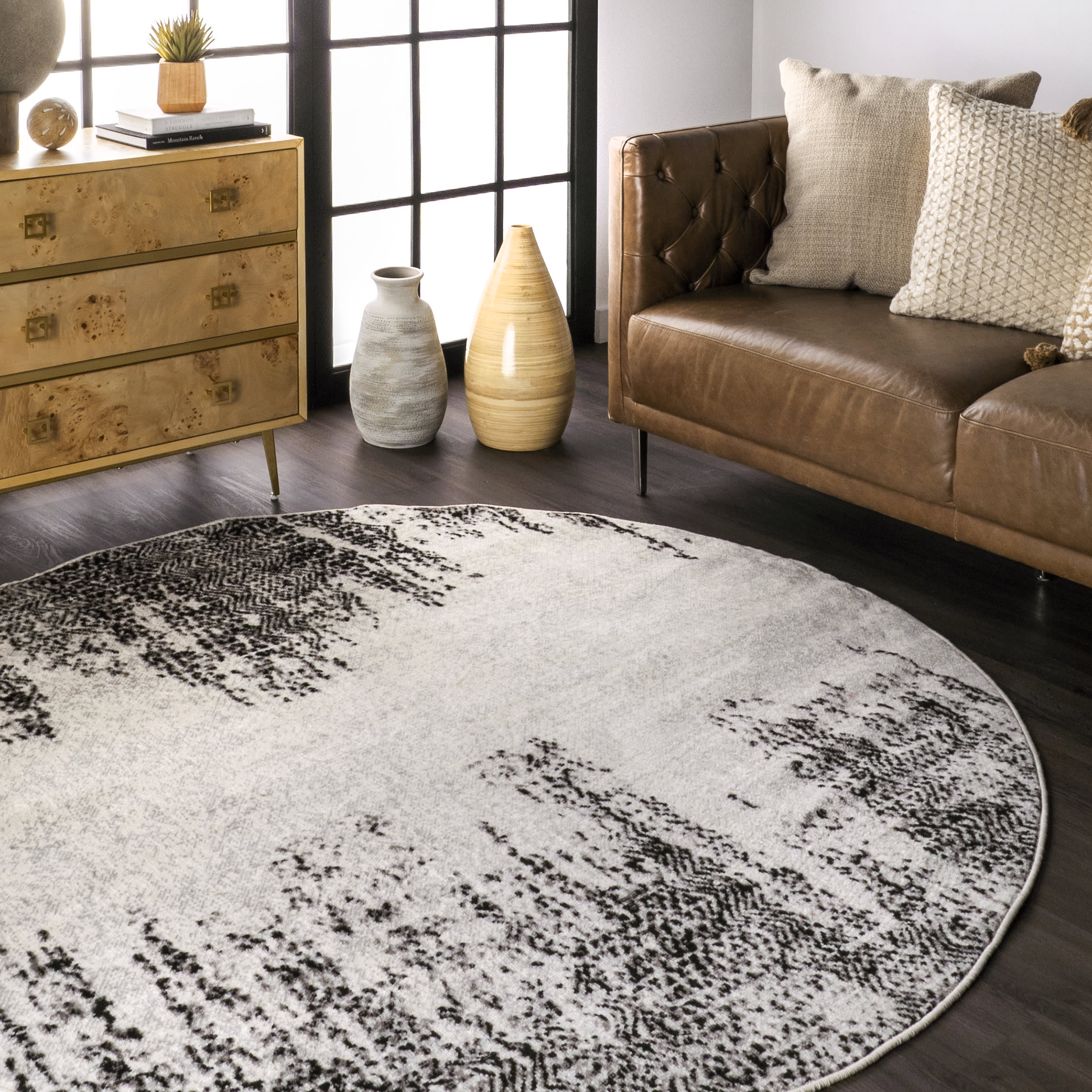 Faded Chevron Rug | Grey - Image 2