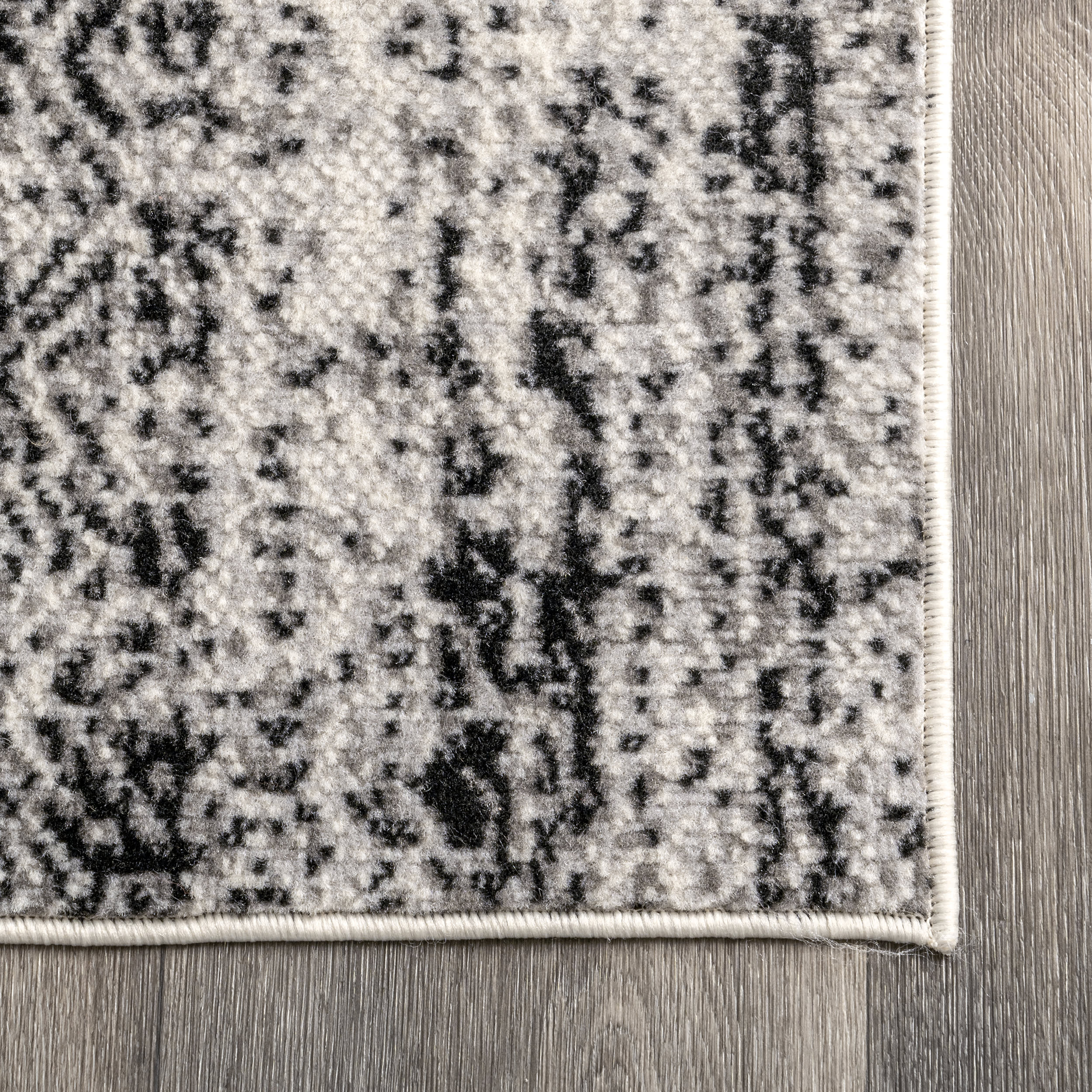 Faded Chevron Rug | Grey - Image 3