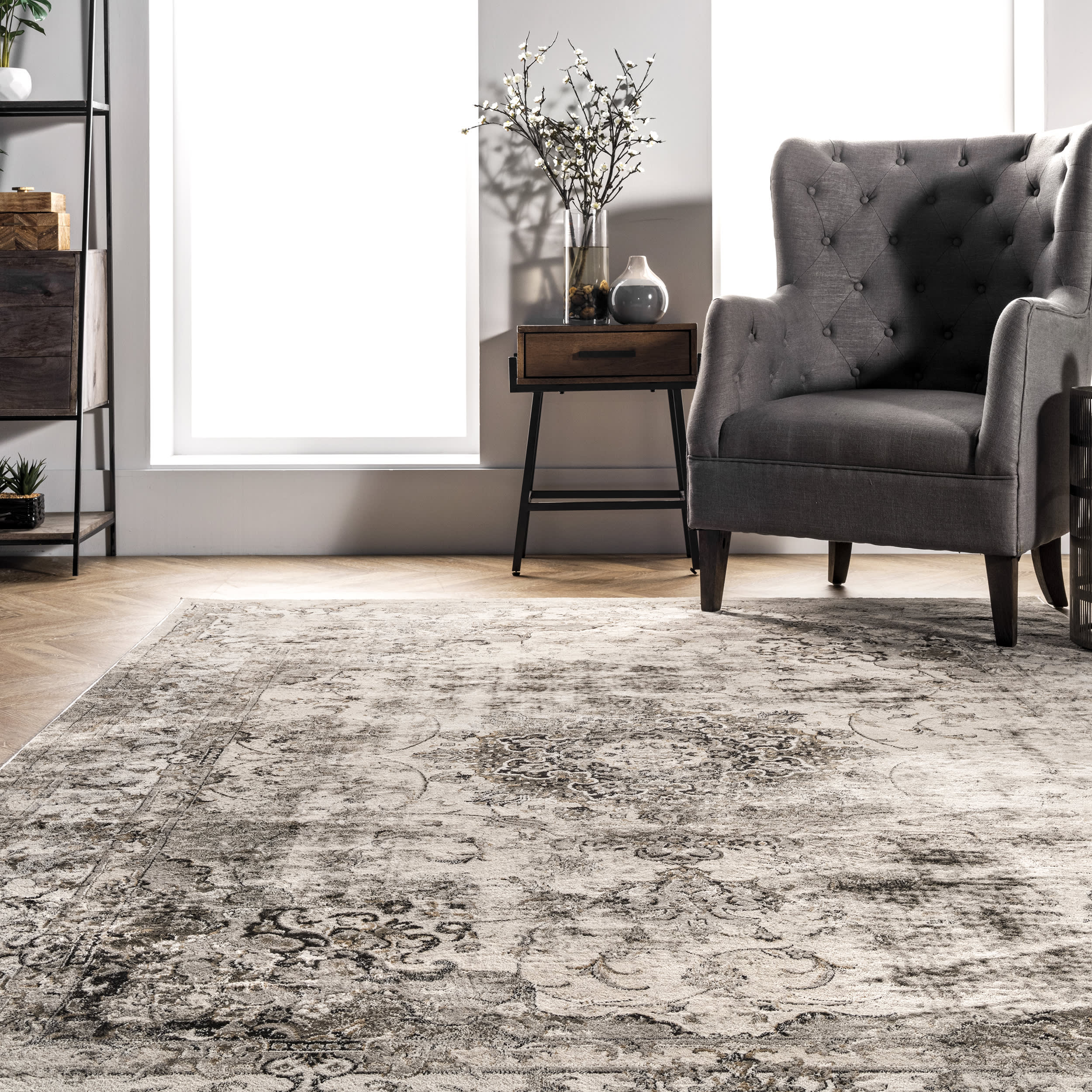 Faded Crowned Rosette Rug | Ivory - Image 4