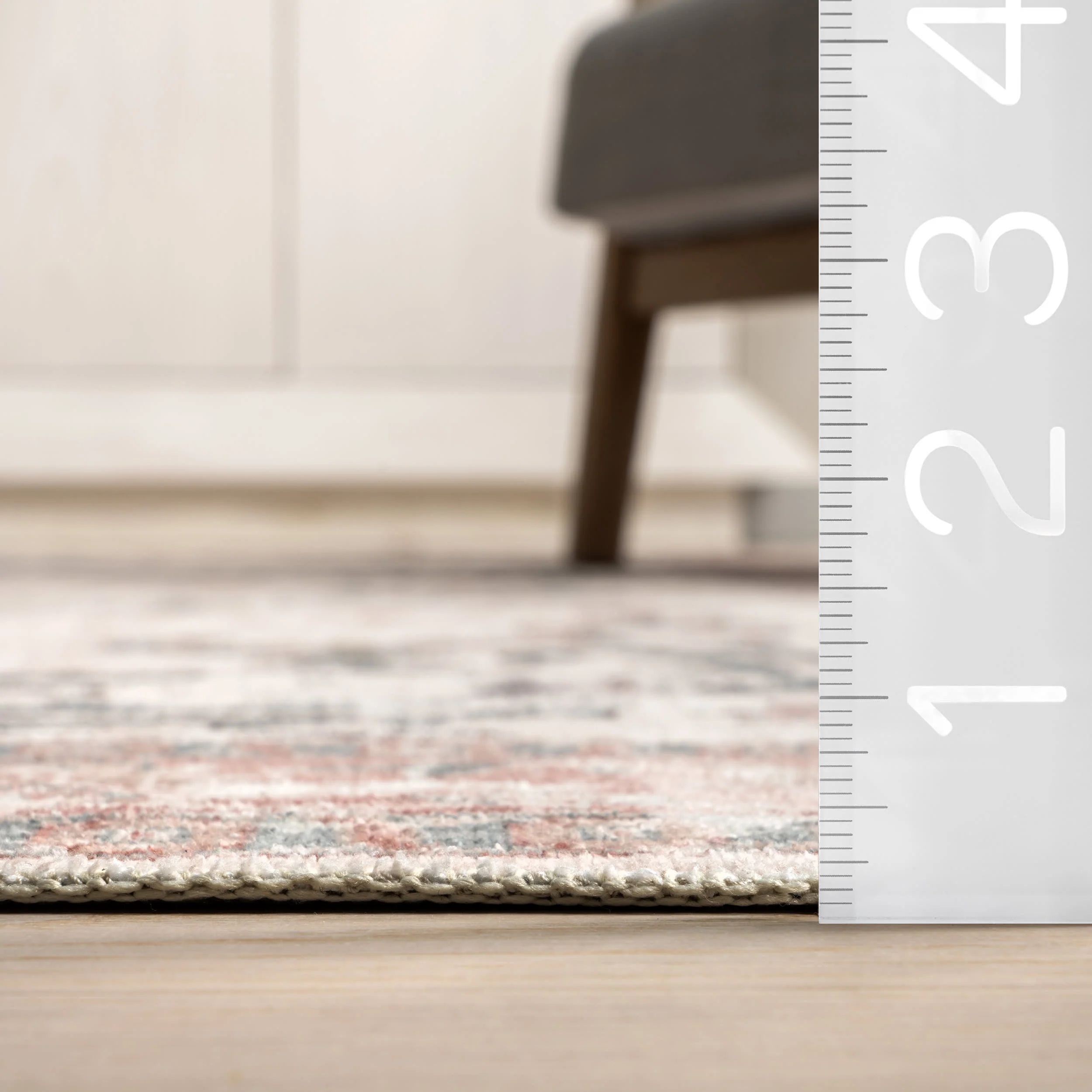 Faded Wreath Washable Rug | Light Grey - Image 5