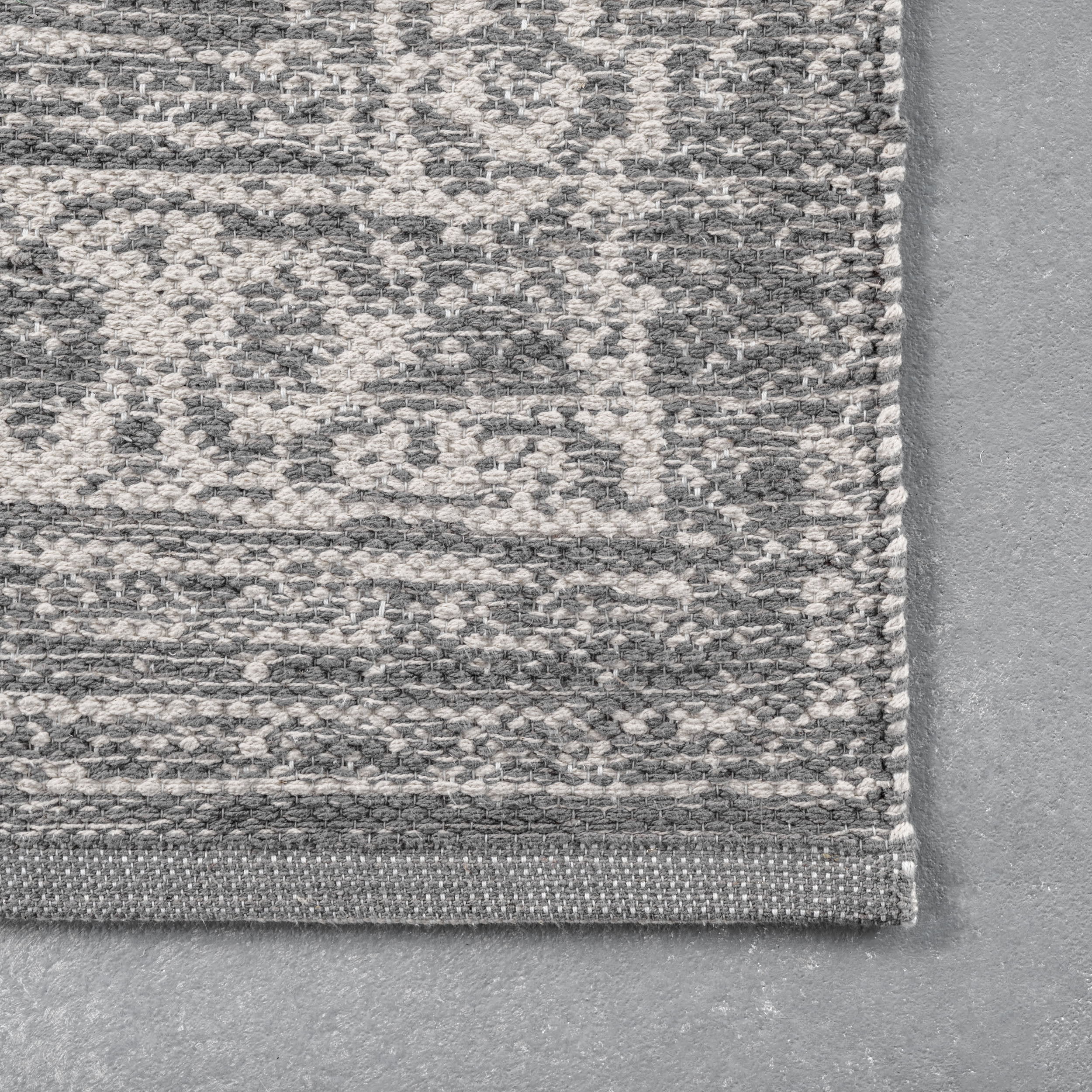 Fatima Traditional Medallion Rug | Grey - Image 3