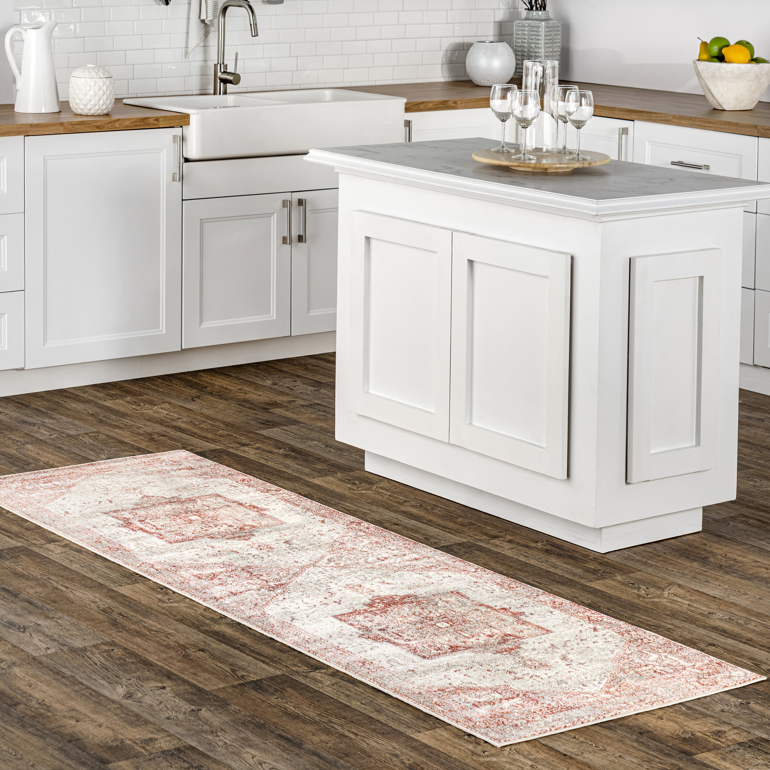 Forever Vintage Rug | Red - Image 2