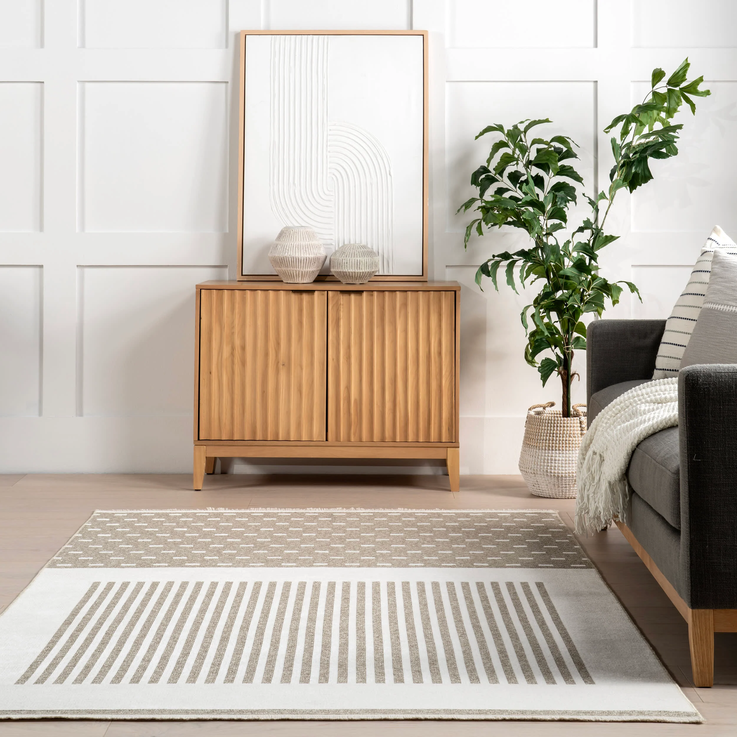 Gracia Geometric Reversible Washable Rug | Beige - Image 5