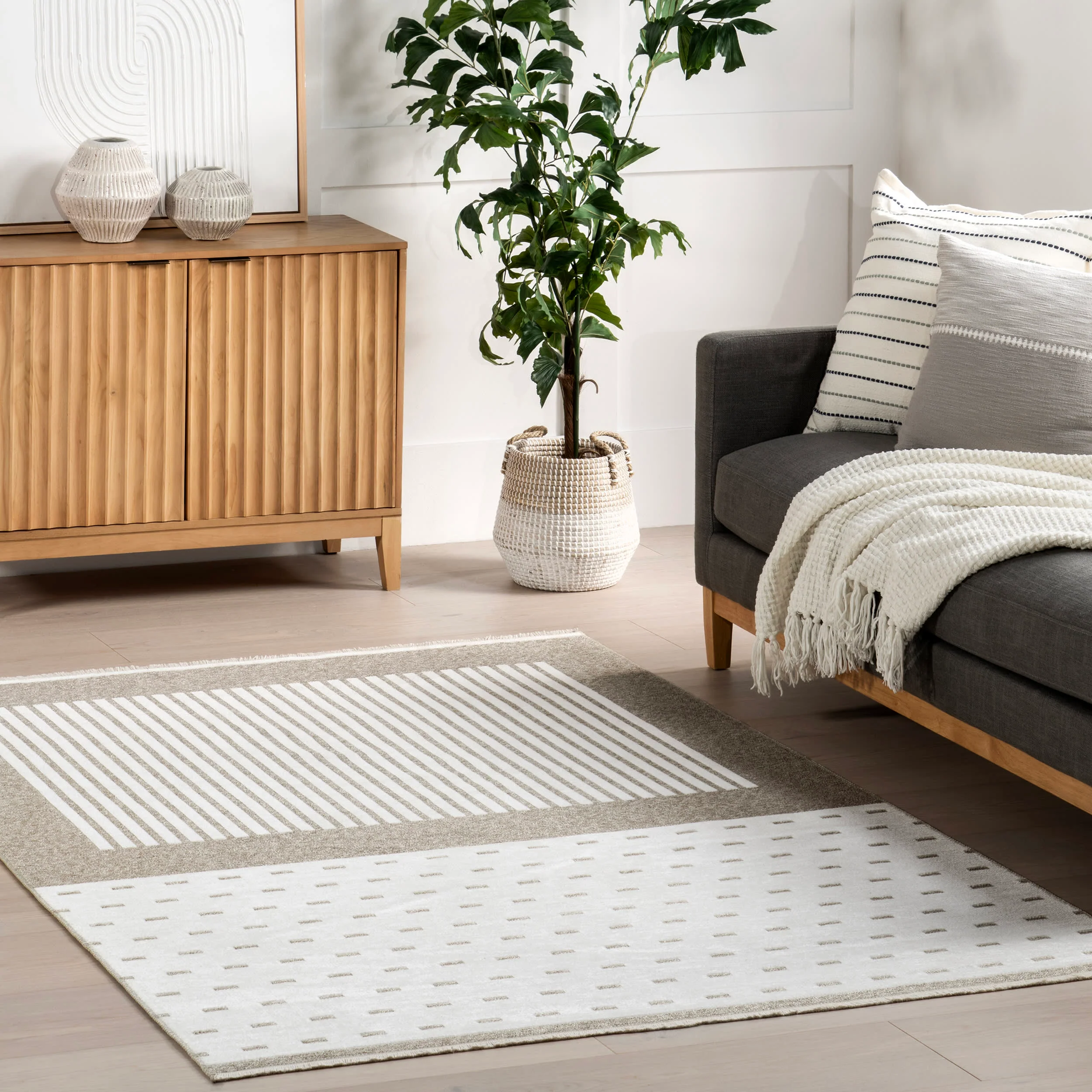 Gracia Geometric Reversible Washable Rug | Beige - Image 9