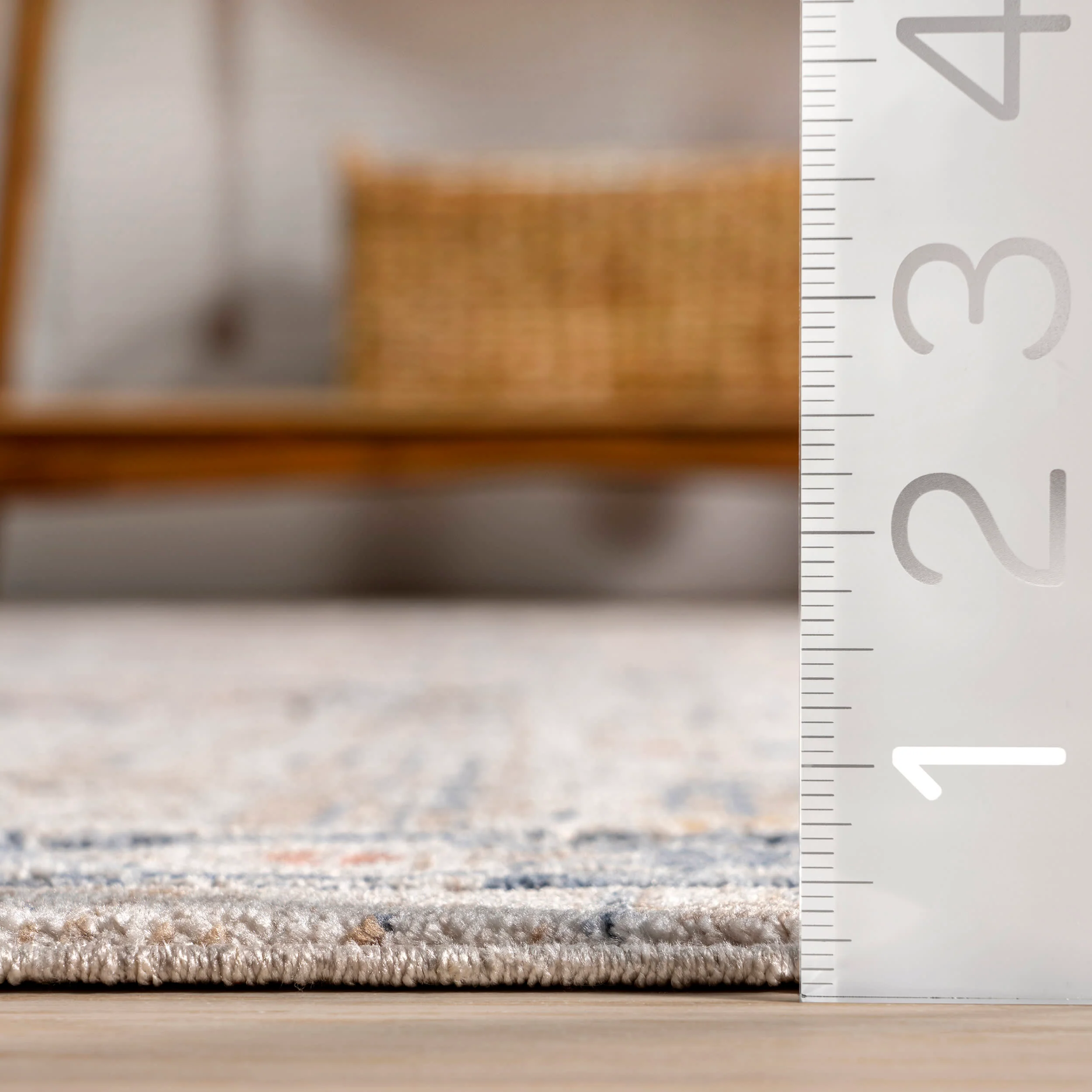 Halley Traditional Vintage Rug | Beige - Image 5