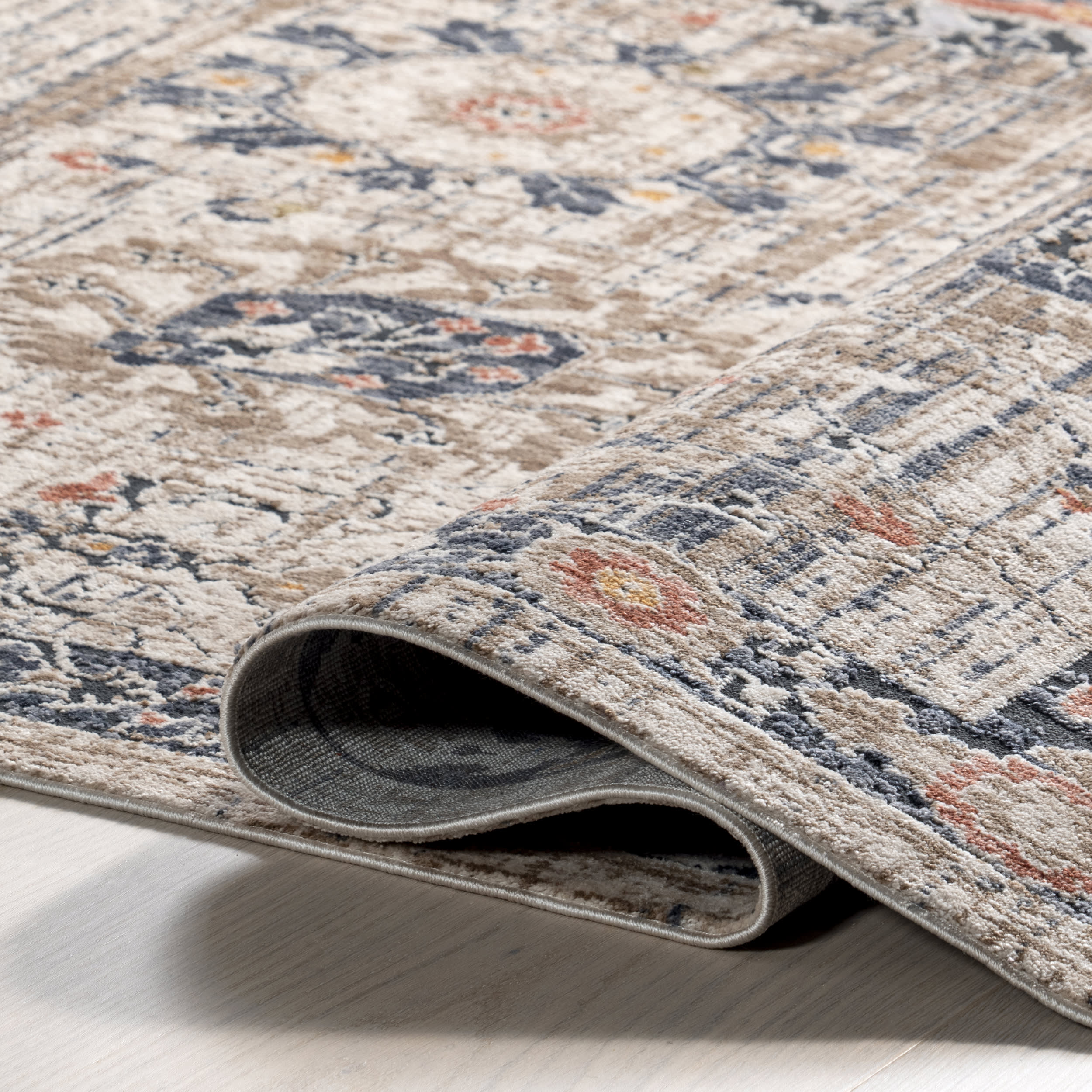 Halley Traditional Vintage Rug | Beige - Image 8